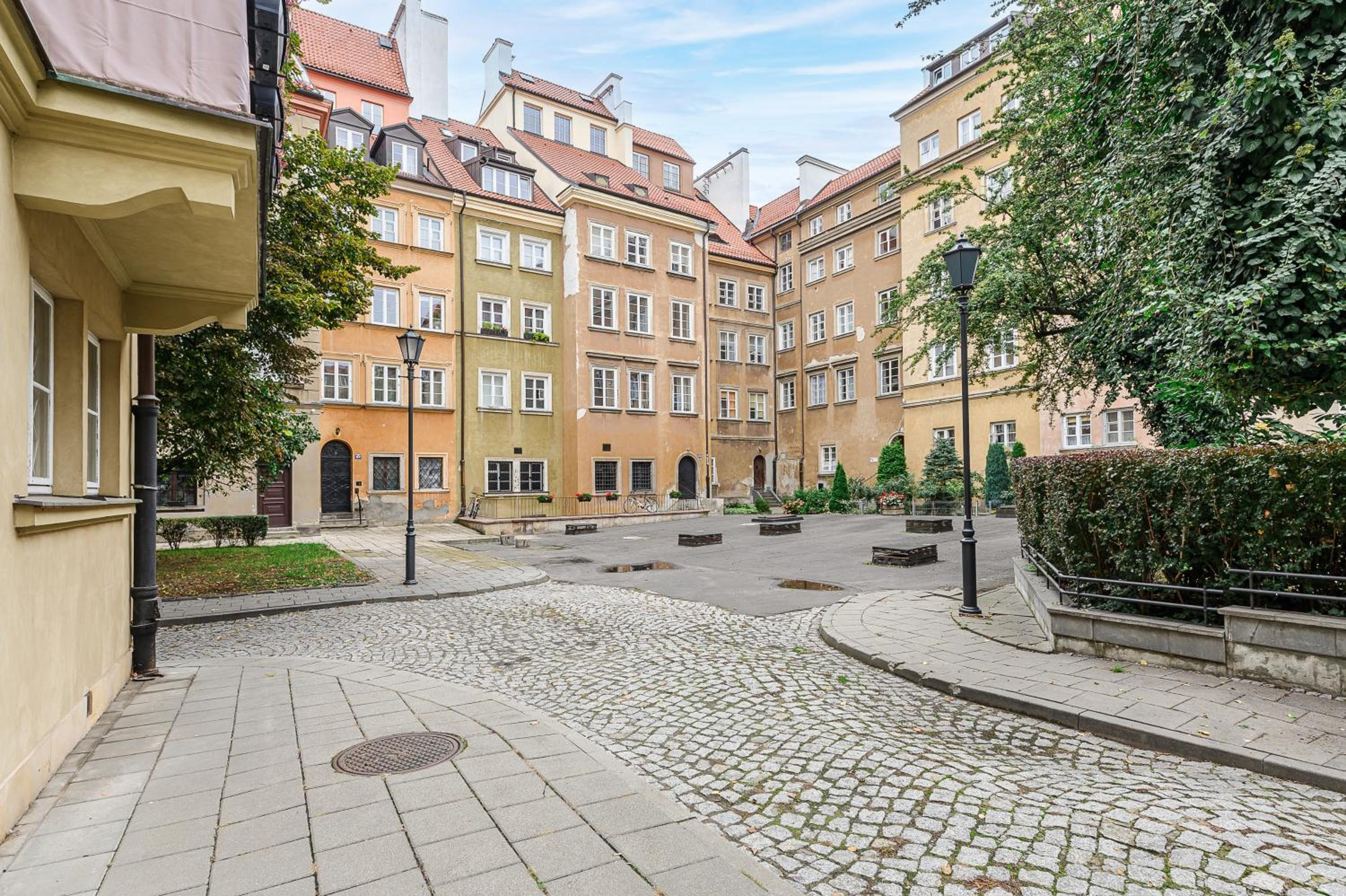 Lumina spacious apartments in the Old Town