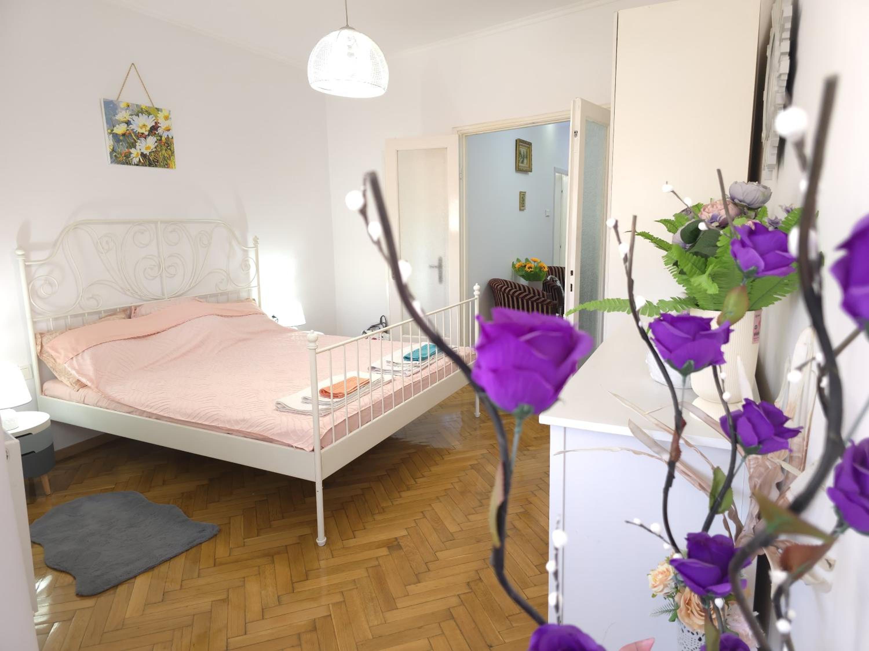 Suvenir Chic, a Fusion of Modern, Elegance and Harmony