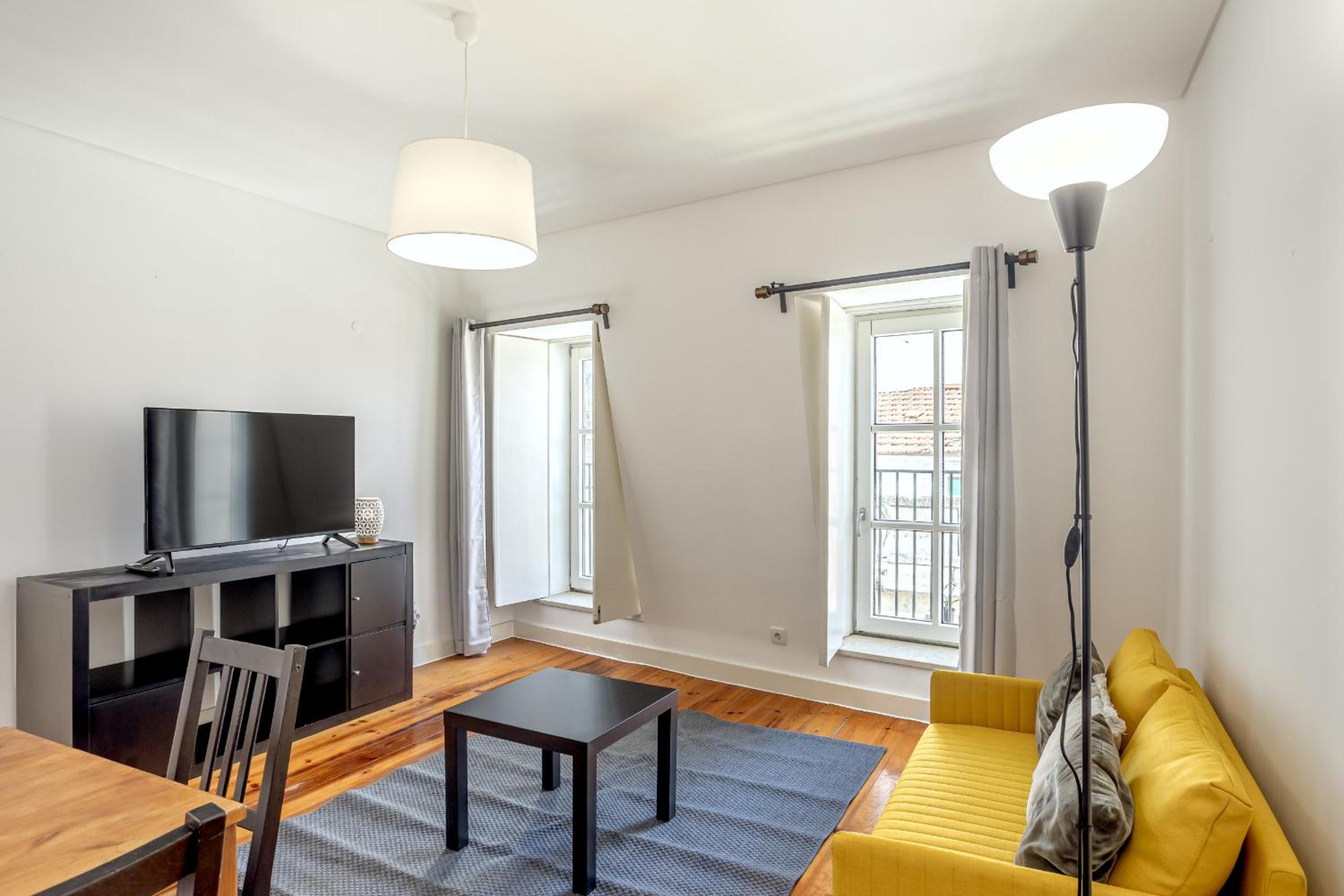 Bairro Alto Typical by Homing