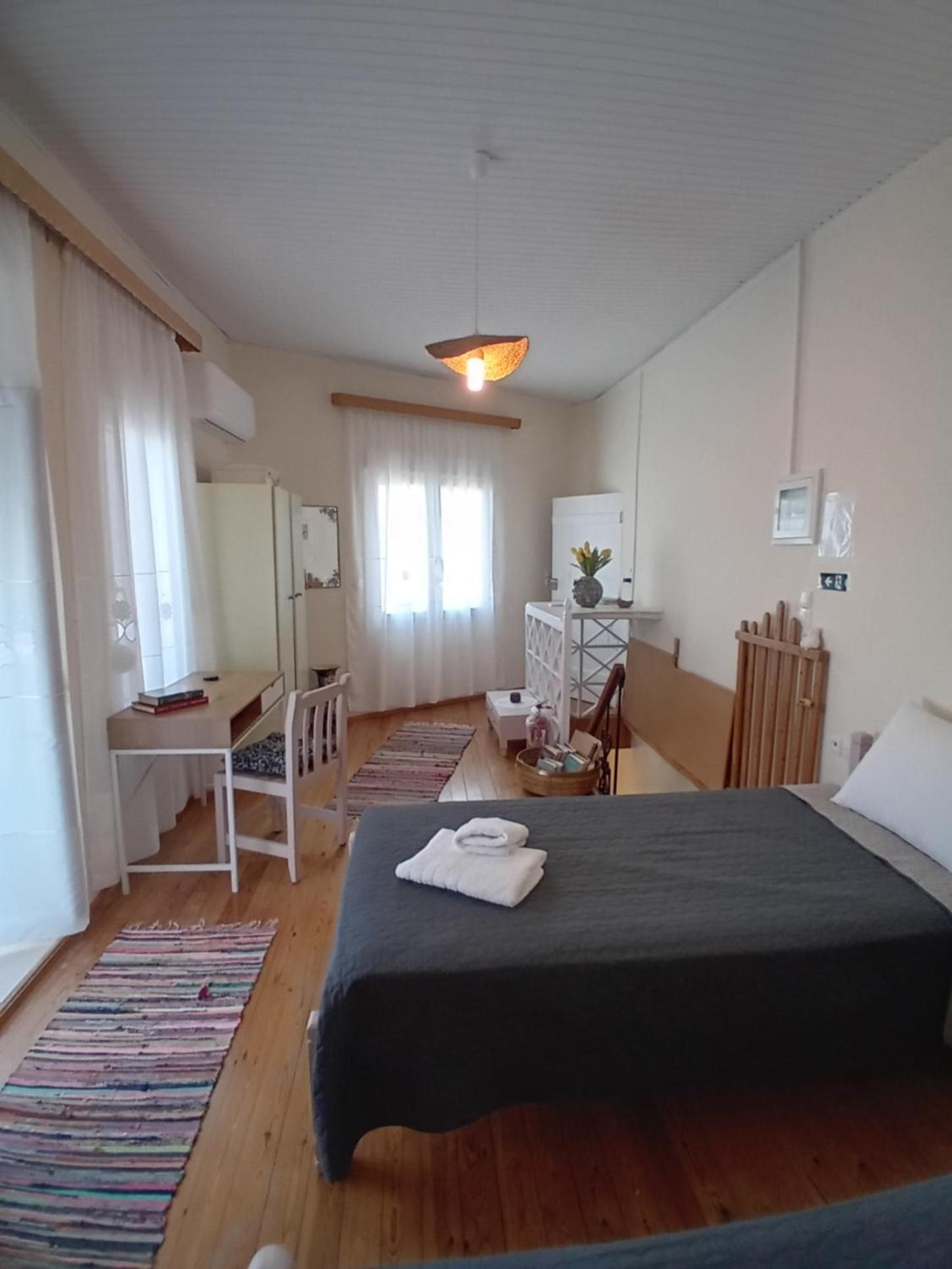 Mesorizi - Ancestral Home, Modern Stay