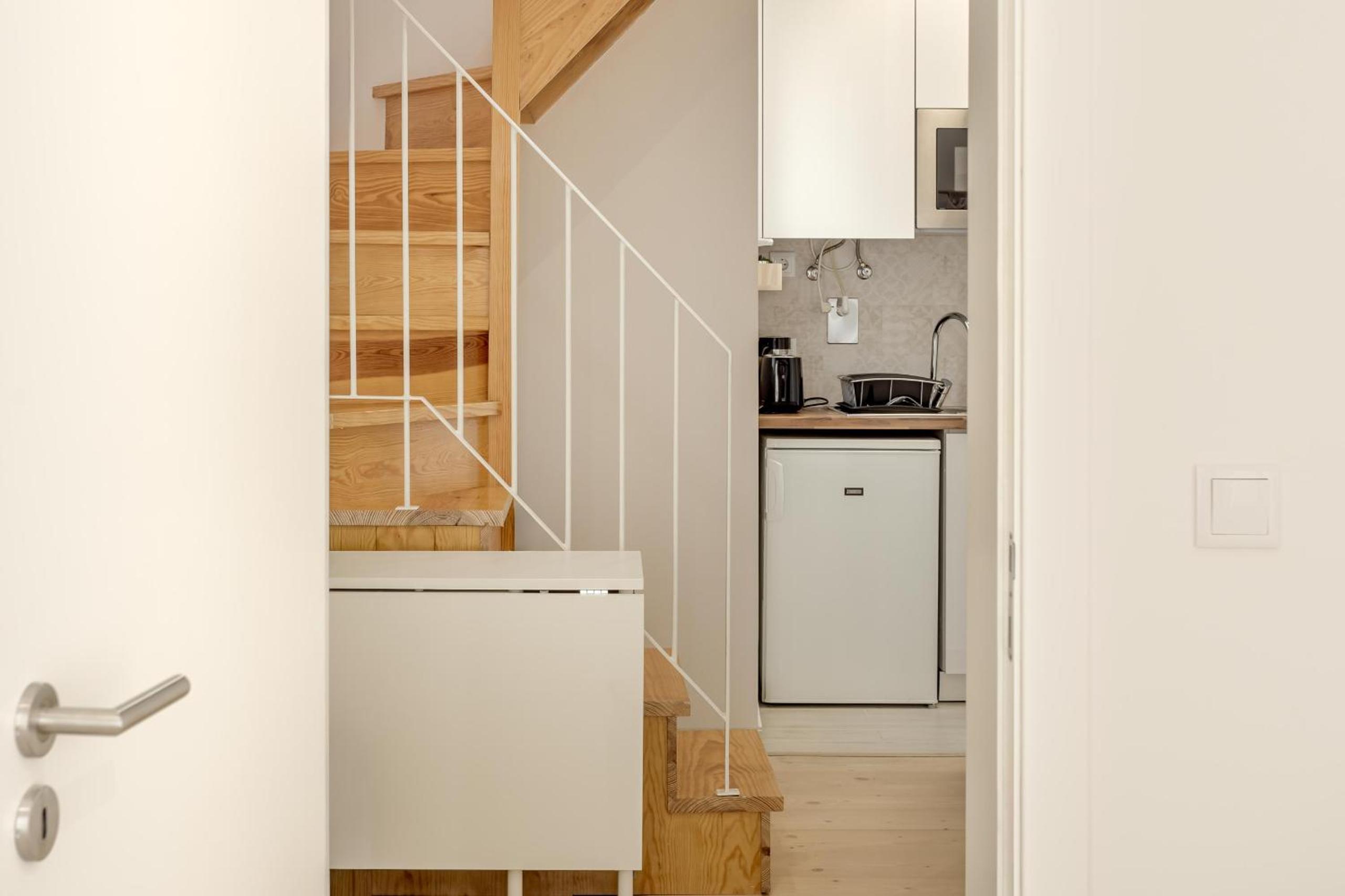 Downtown Modern Apartments by Homing
