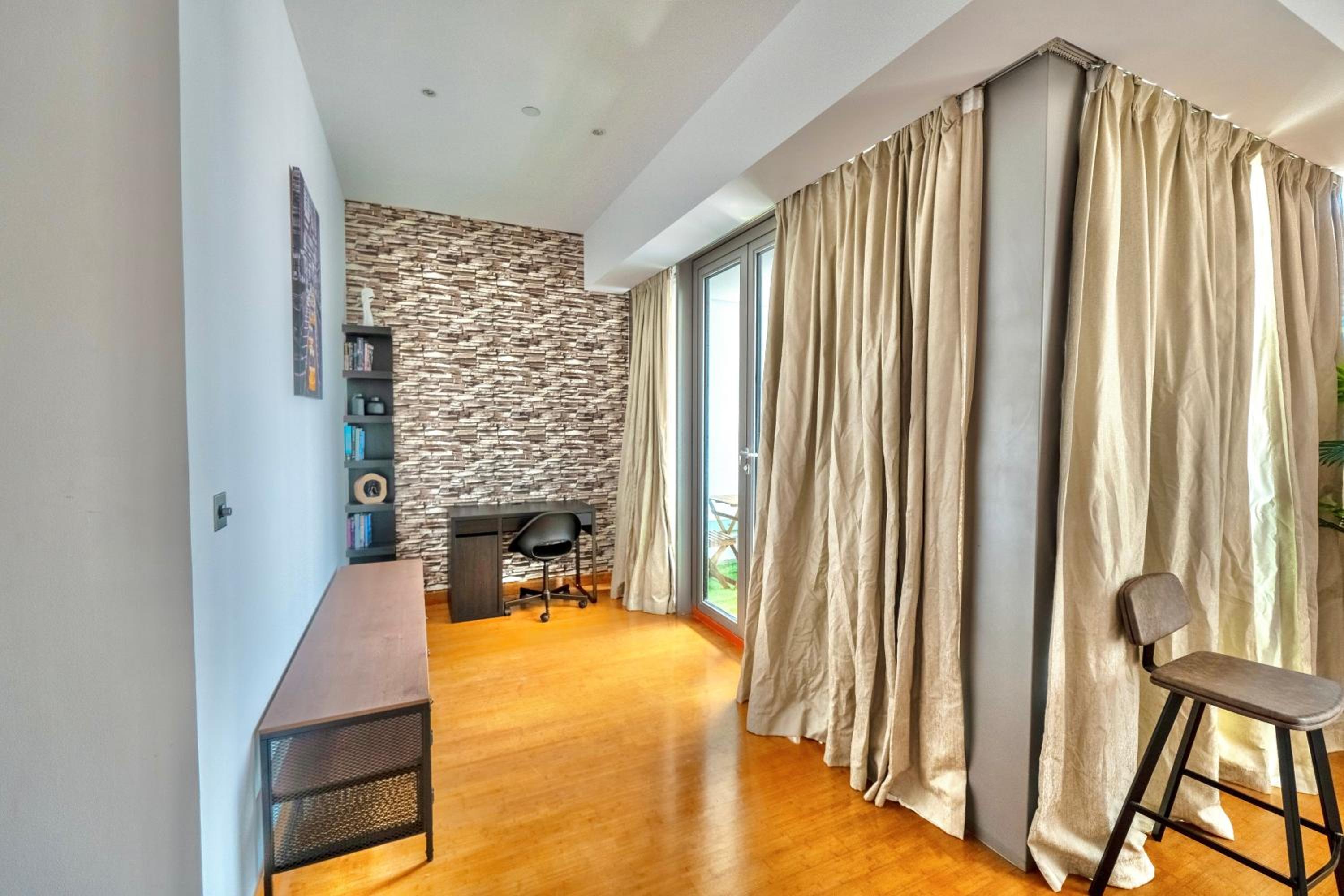 Cozy 1BR Apartment Nr World Trade Centre BurJuman