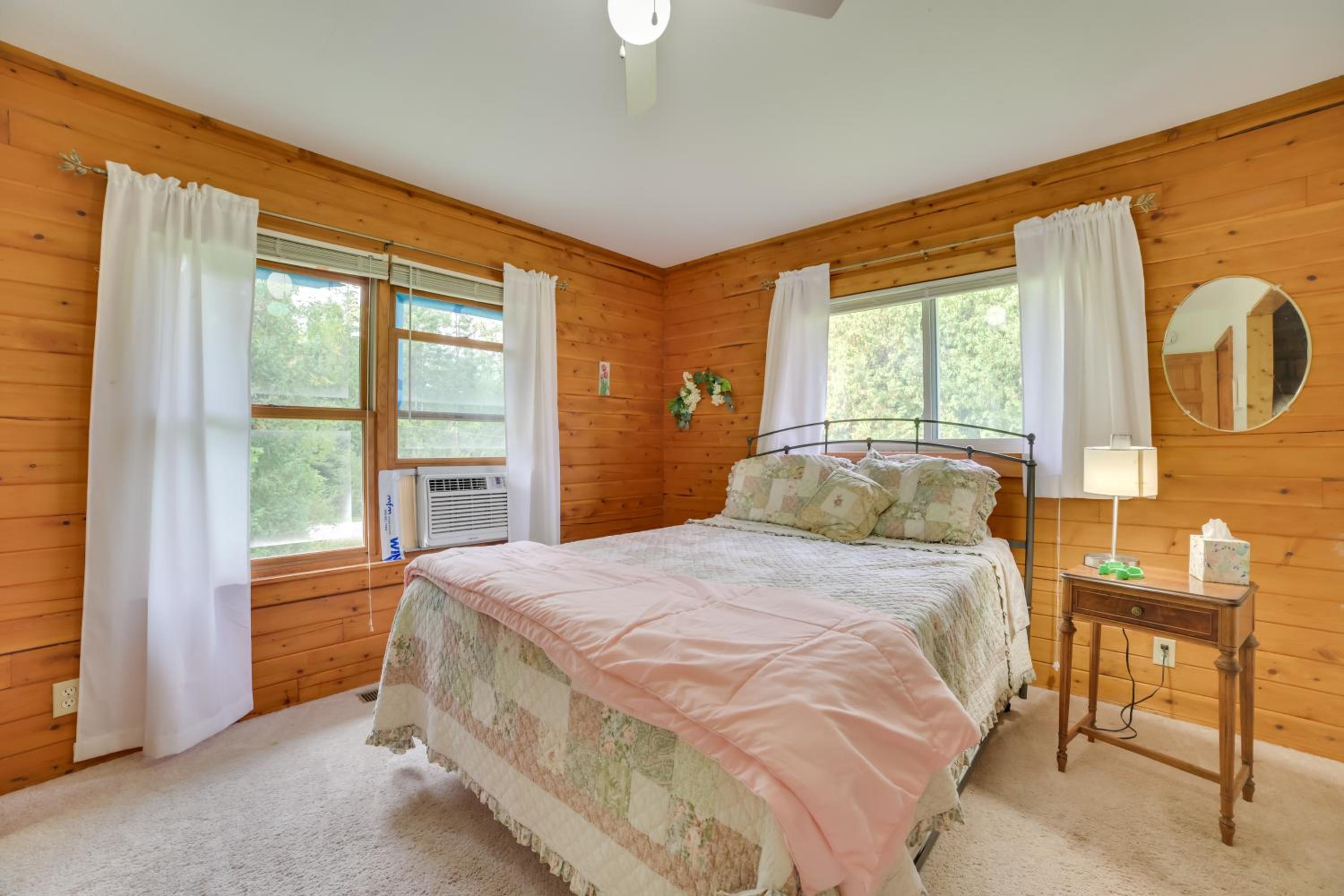 Rustic Mullett Lake Home, 3 Mi to Marina!