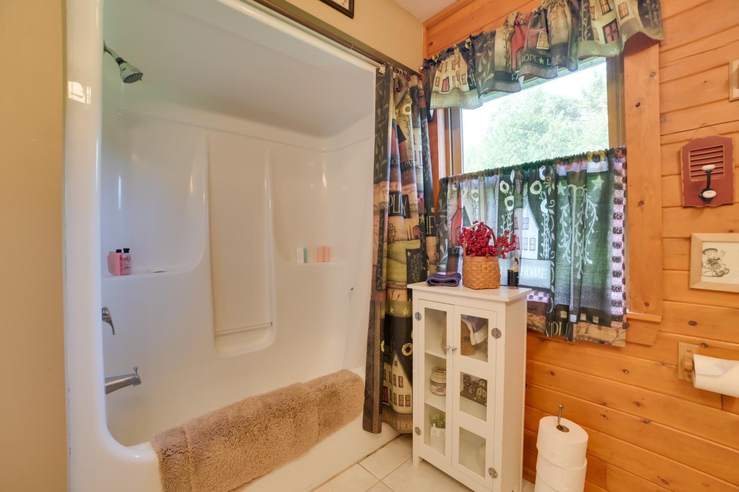 Rustic Mullett Lake Home, 3 Mi to Marina!