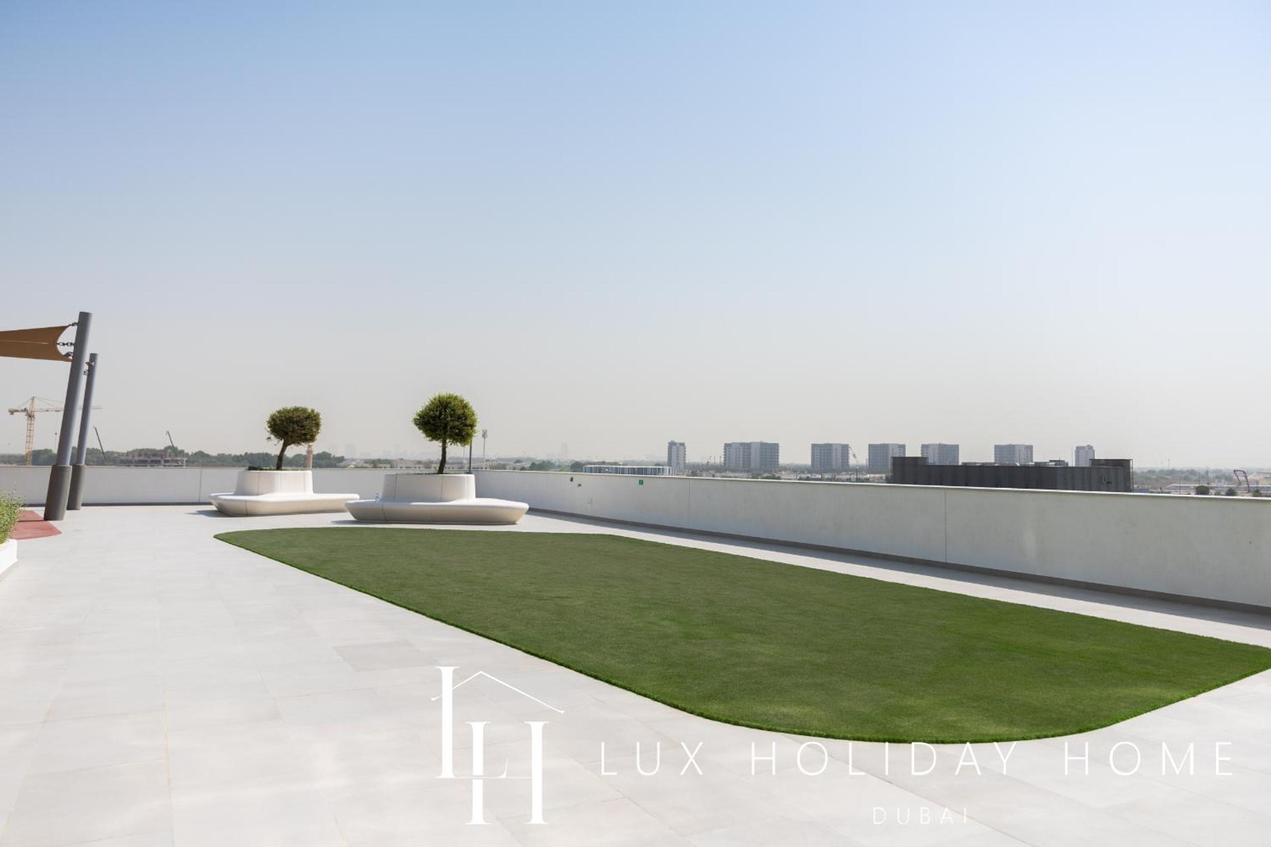 LUX The Burj Khalifa Lagoon View Suite 4