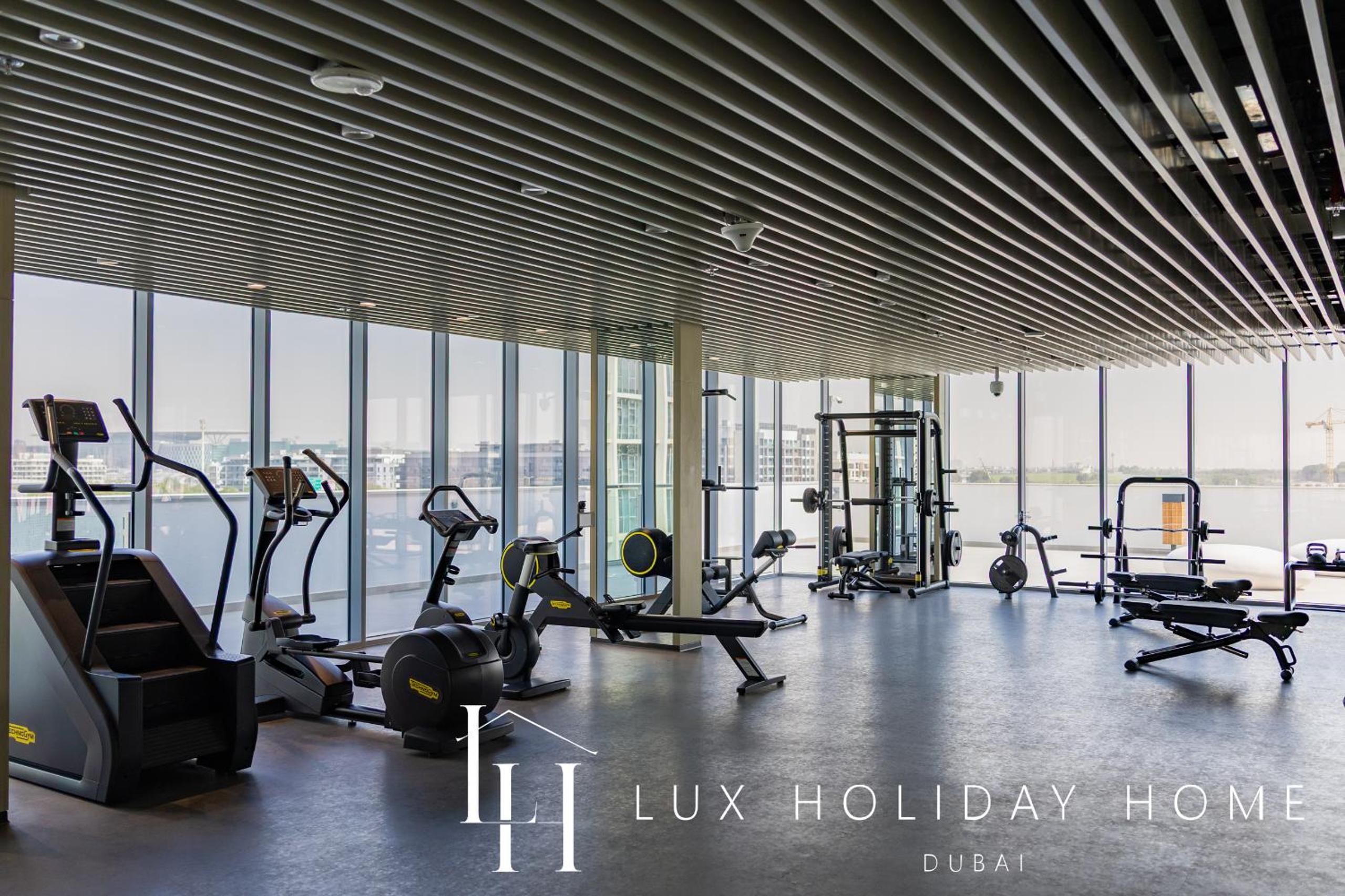 LUX The Burj Khalifa Lagoon View Suite 4