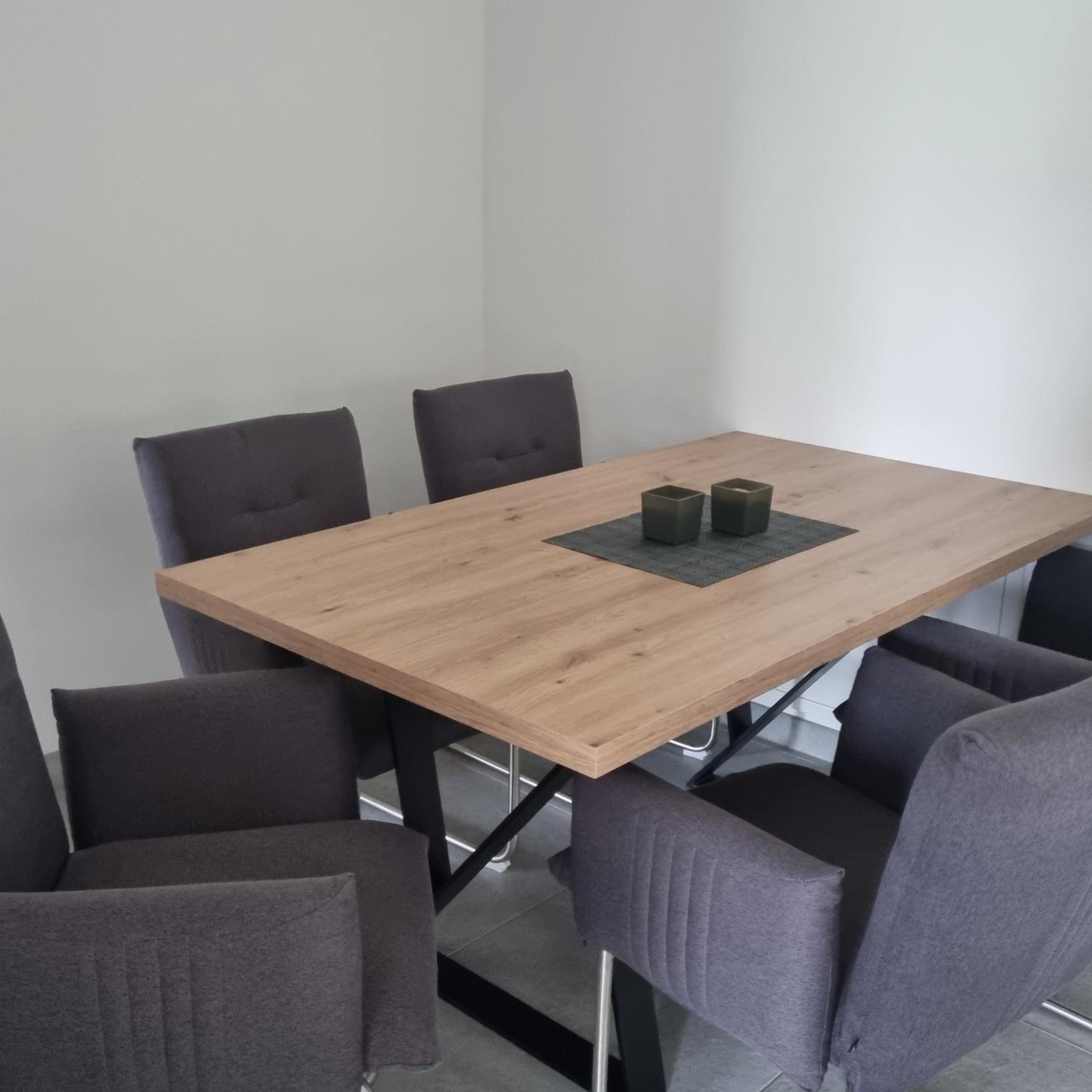 Ferienwohnung Wiesengrund, Ruhig im Ortsteil von Roth, nähe Rothsee, 25 min Messe Nbg
