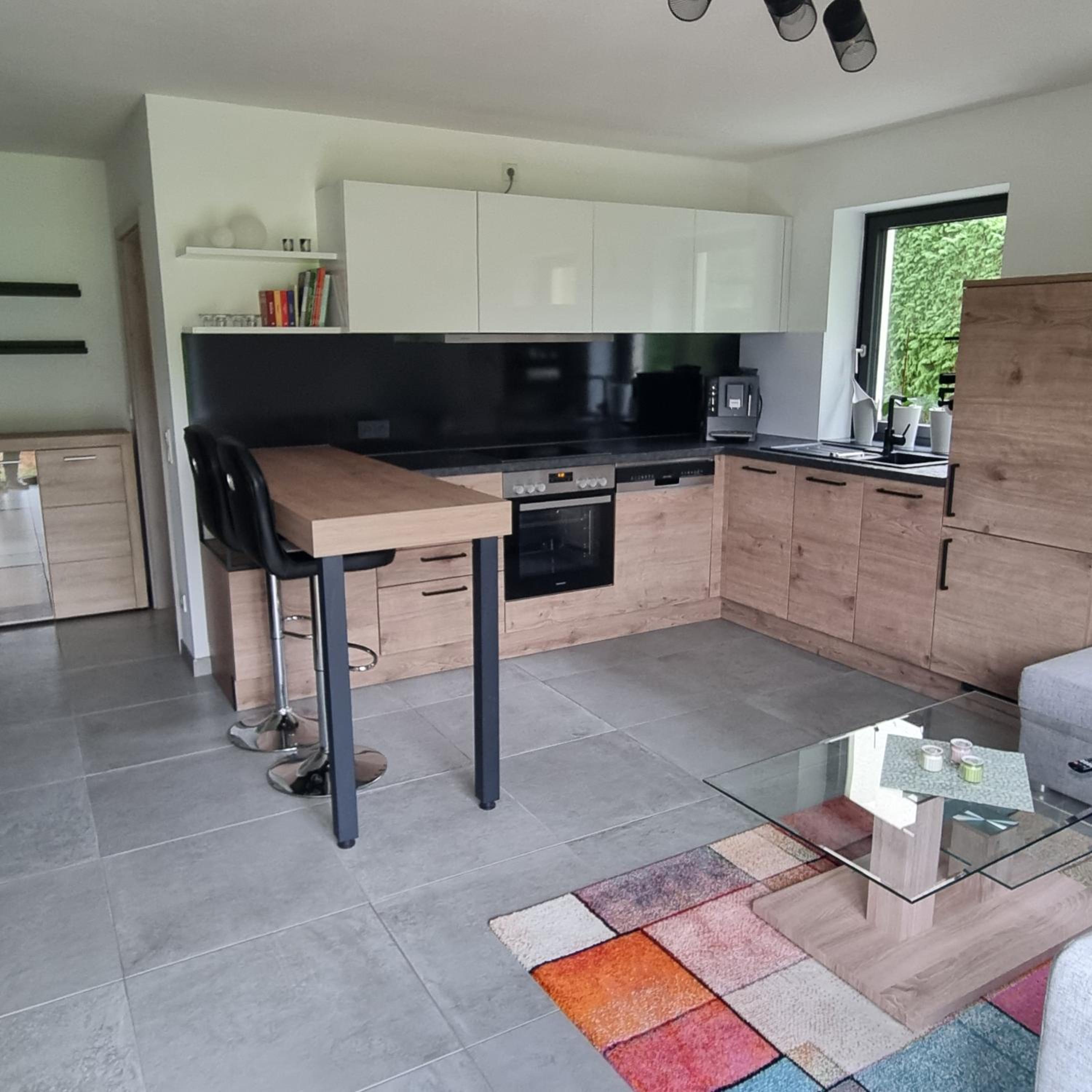 Ferienwohnung Wiesengrund, Ruhig im Ortsteil von Roth, nähe Rothsee, 25 min Messe Nbg