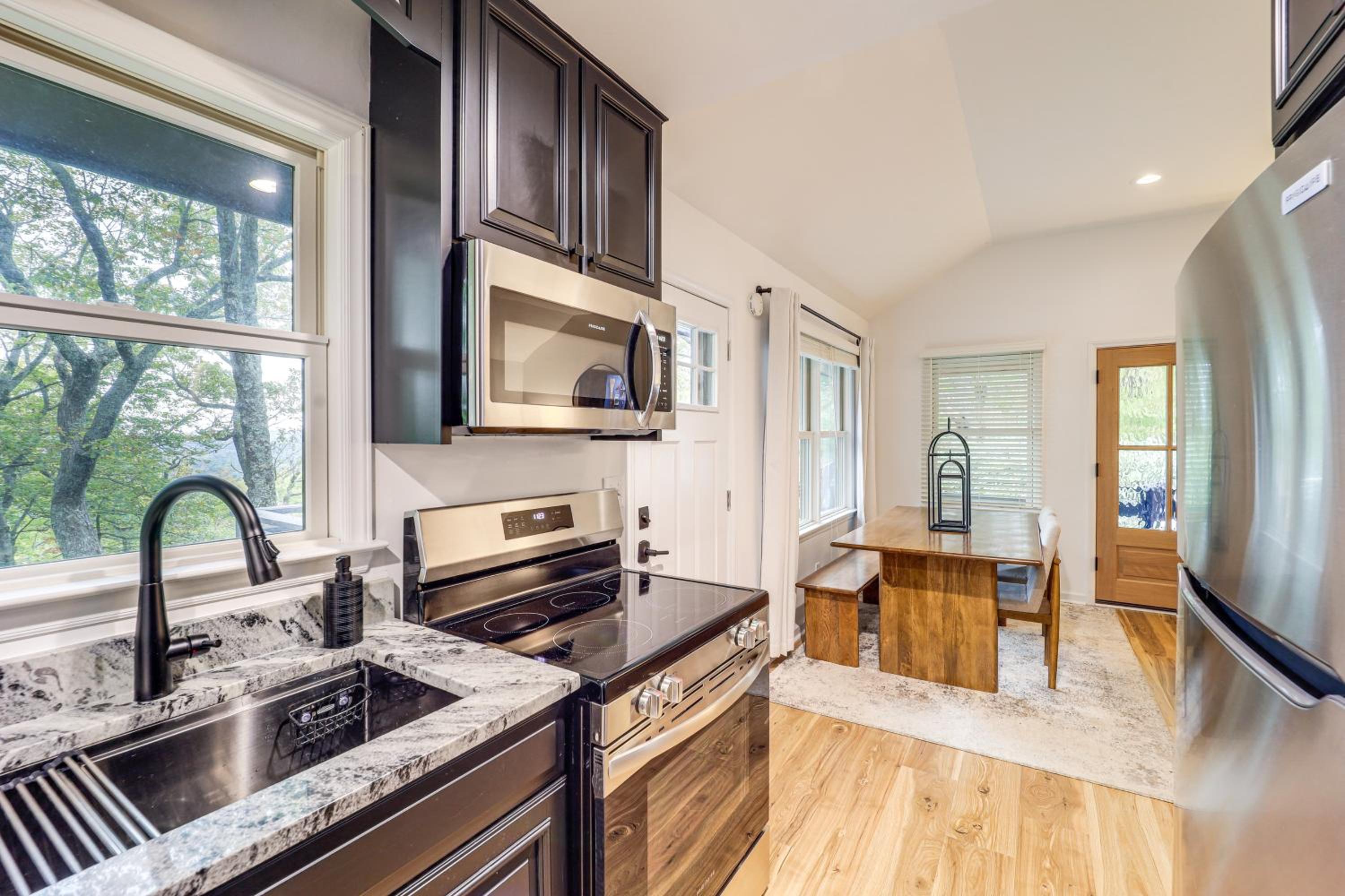 Chic Cabin! Epic Views of Grandfather Mountain