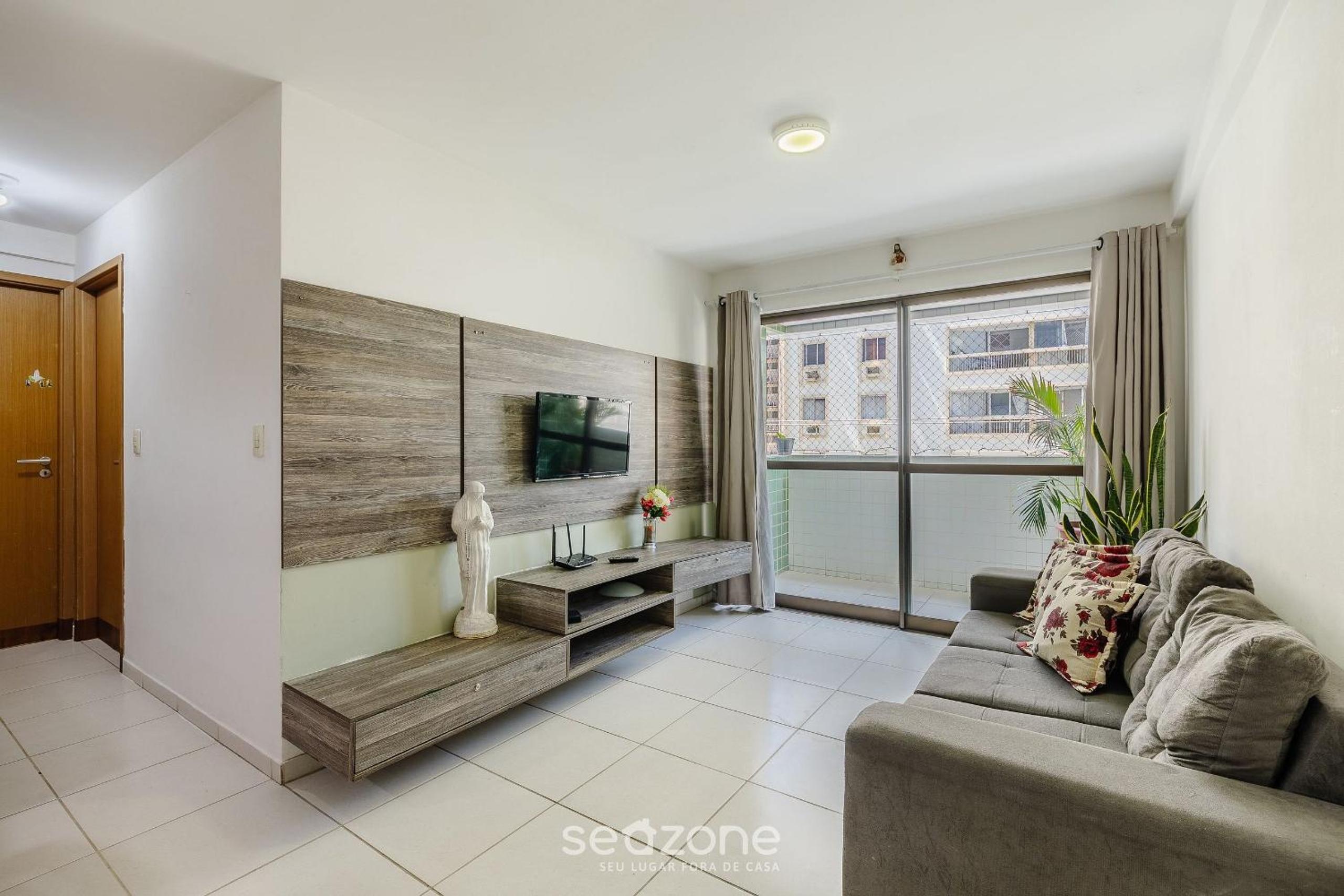 2 Bedroom Apartment 700 m from the Beach MBR0108