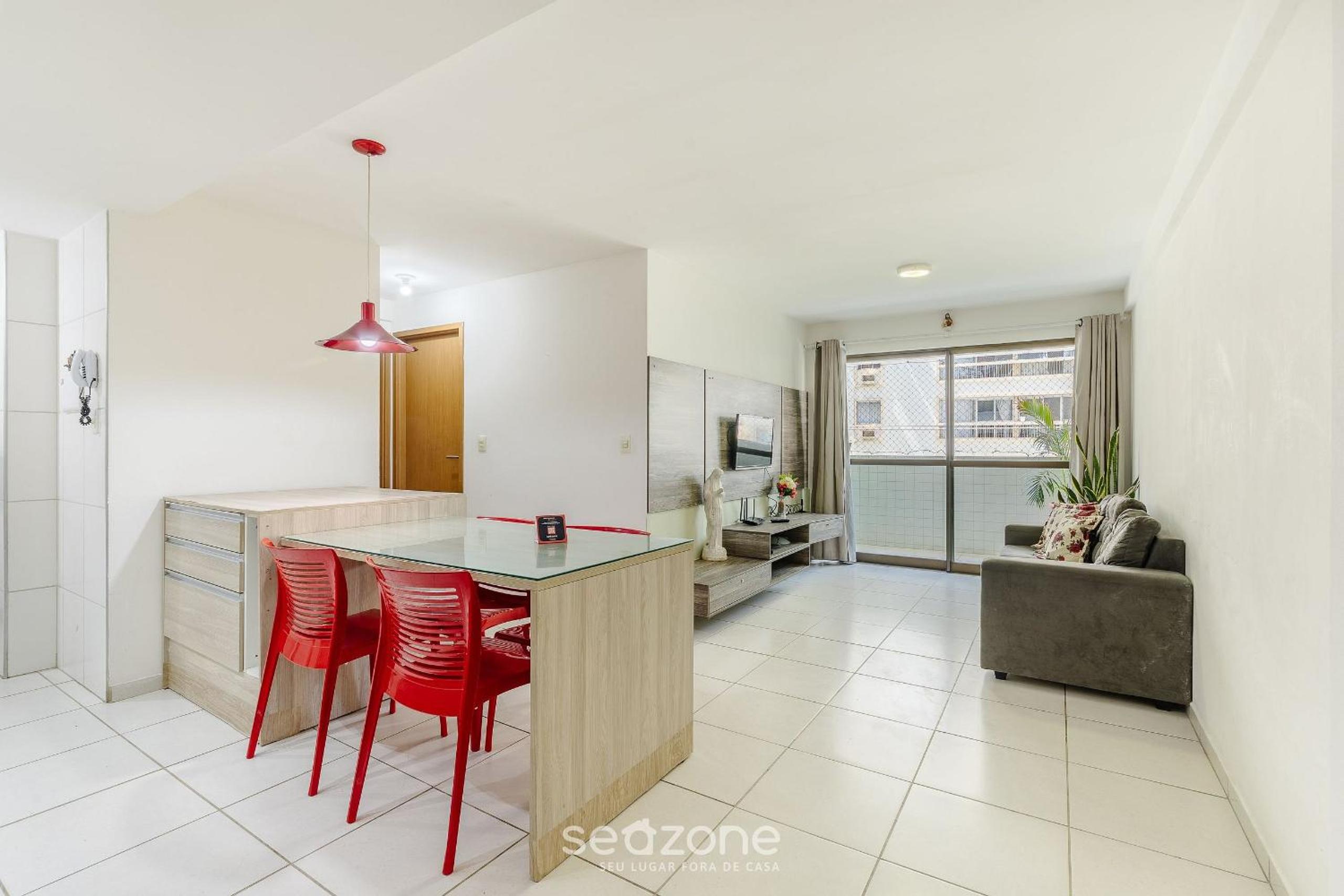 2 Bedroom Apartment 700 m from the Beach MBR0108
