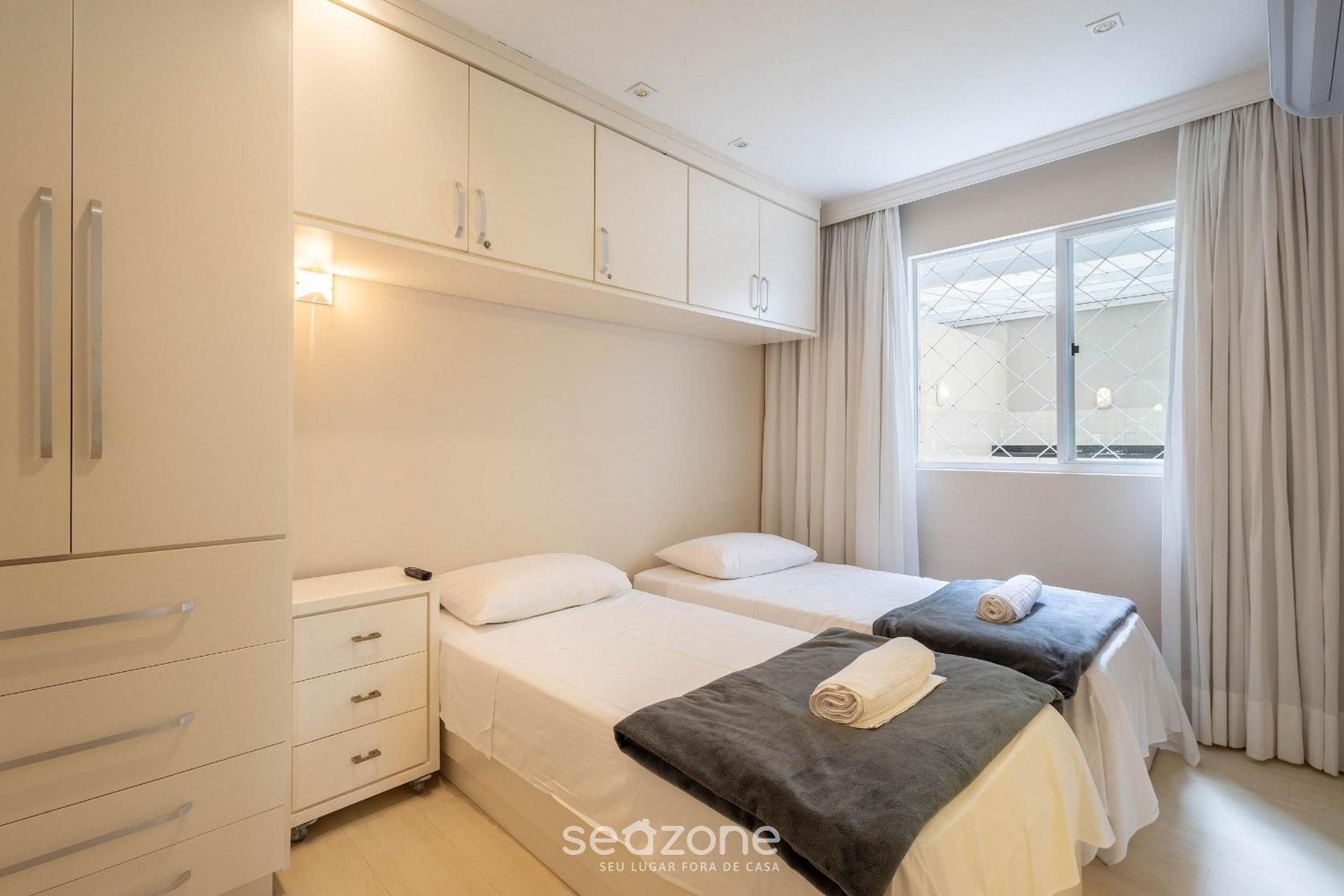 Apartments 100m from the Beach in BC - ERM