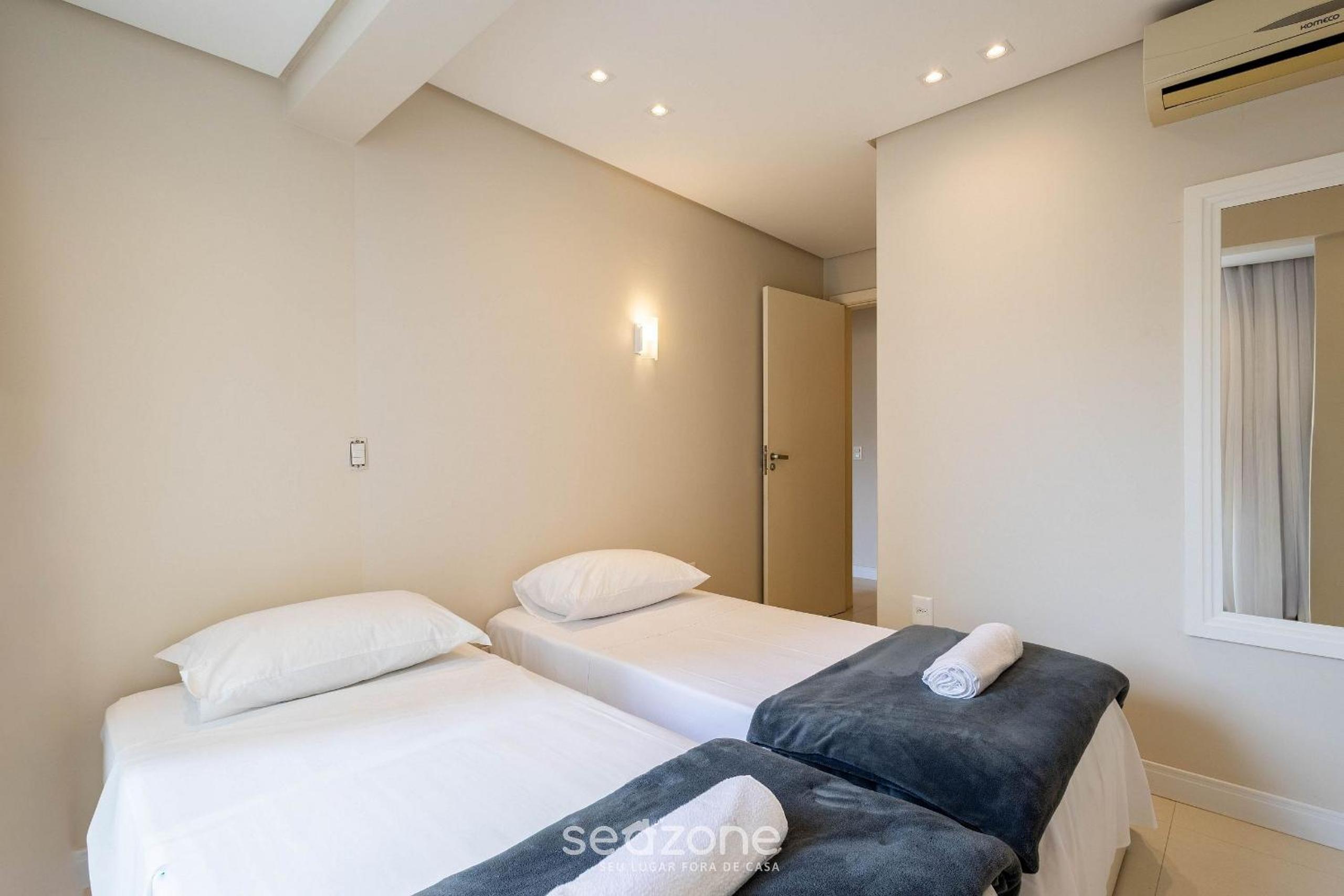 Apartments 100m from the Beach in BC - ERM
