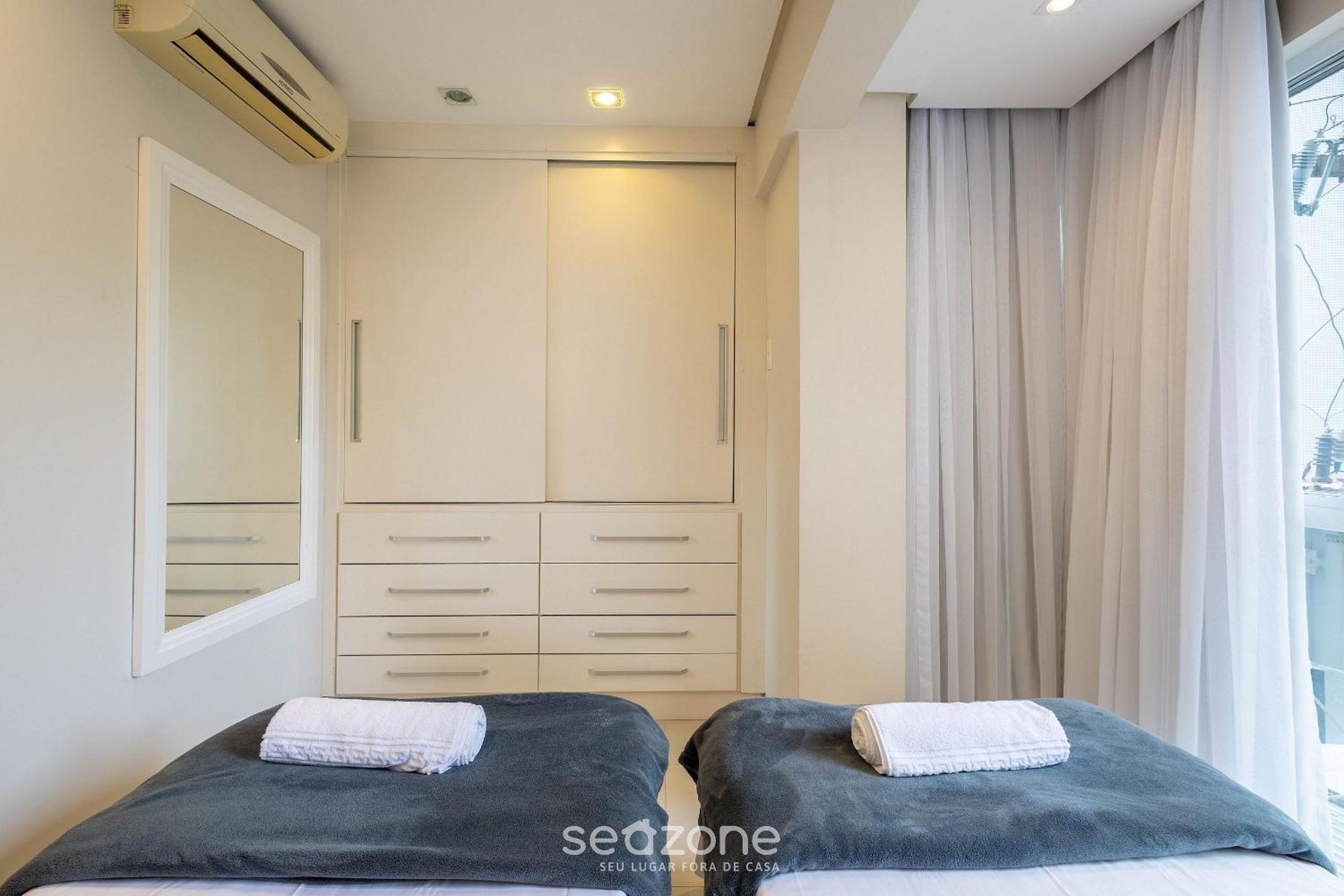 Apartments 100m from the Beach in BC - ERM