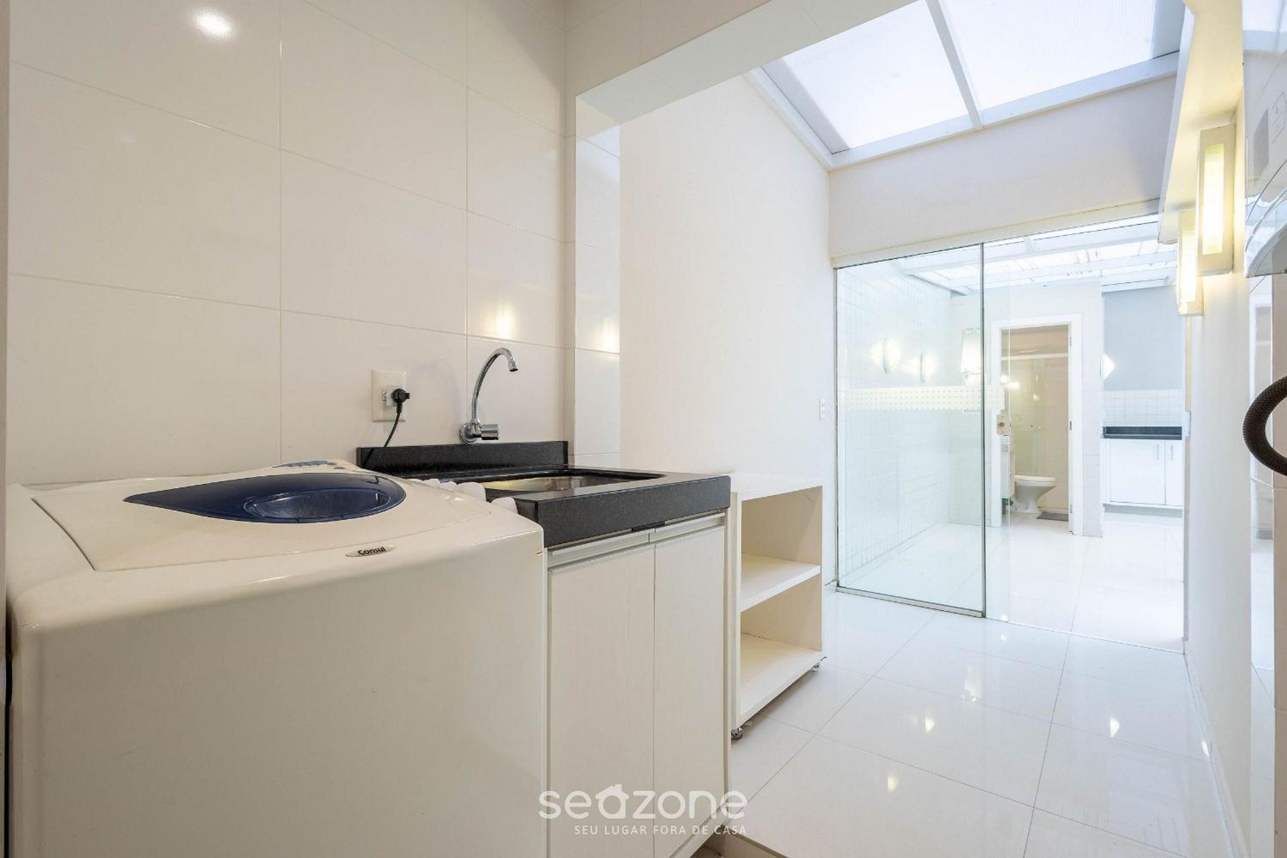 Apartments 100m from the Beach in BC - ERM