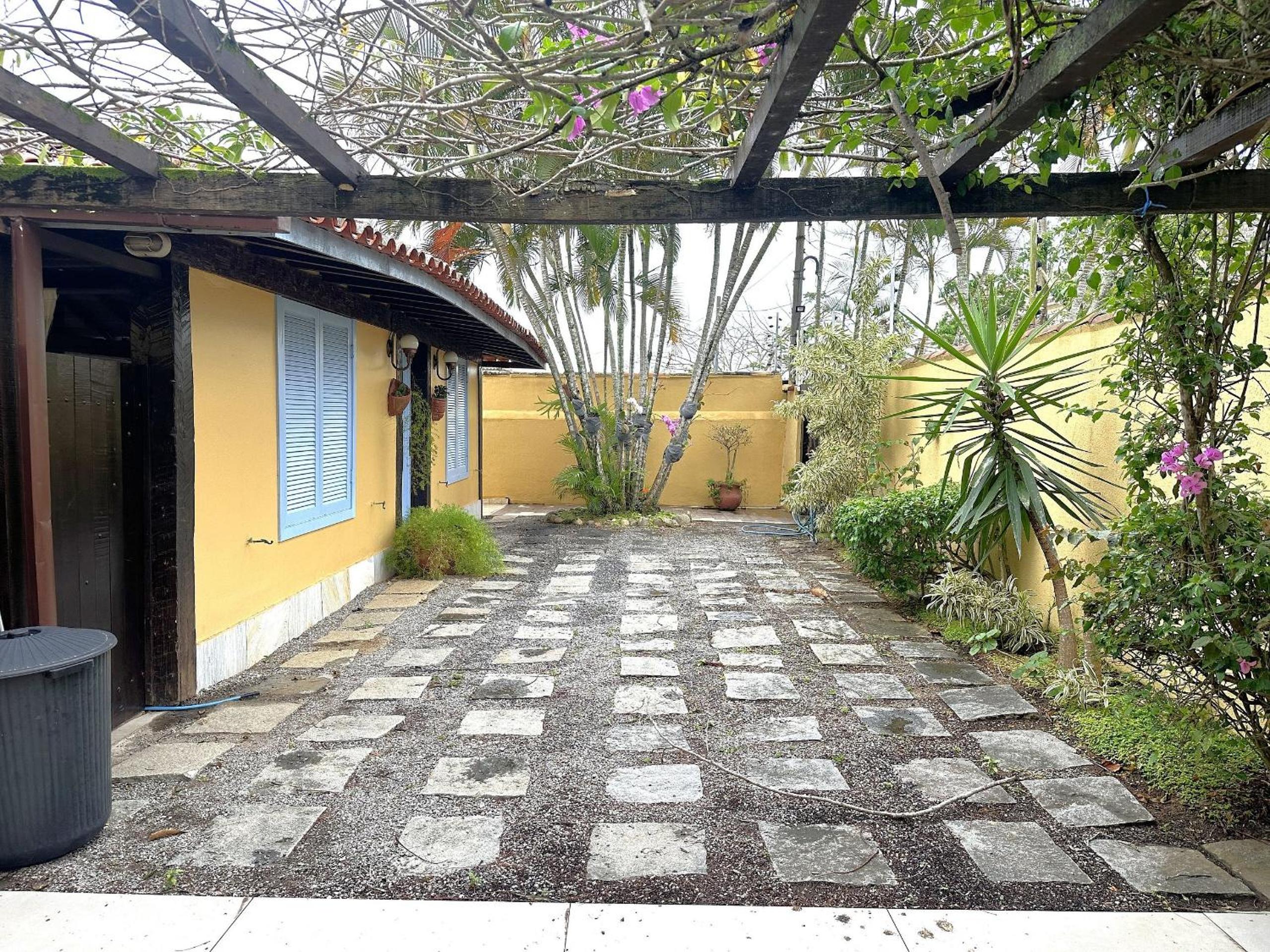 Casa c/ piscina no melhor ponto de Geribá | BZAN12