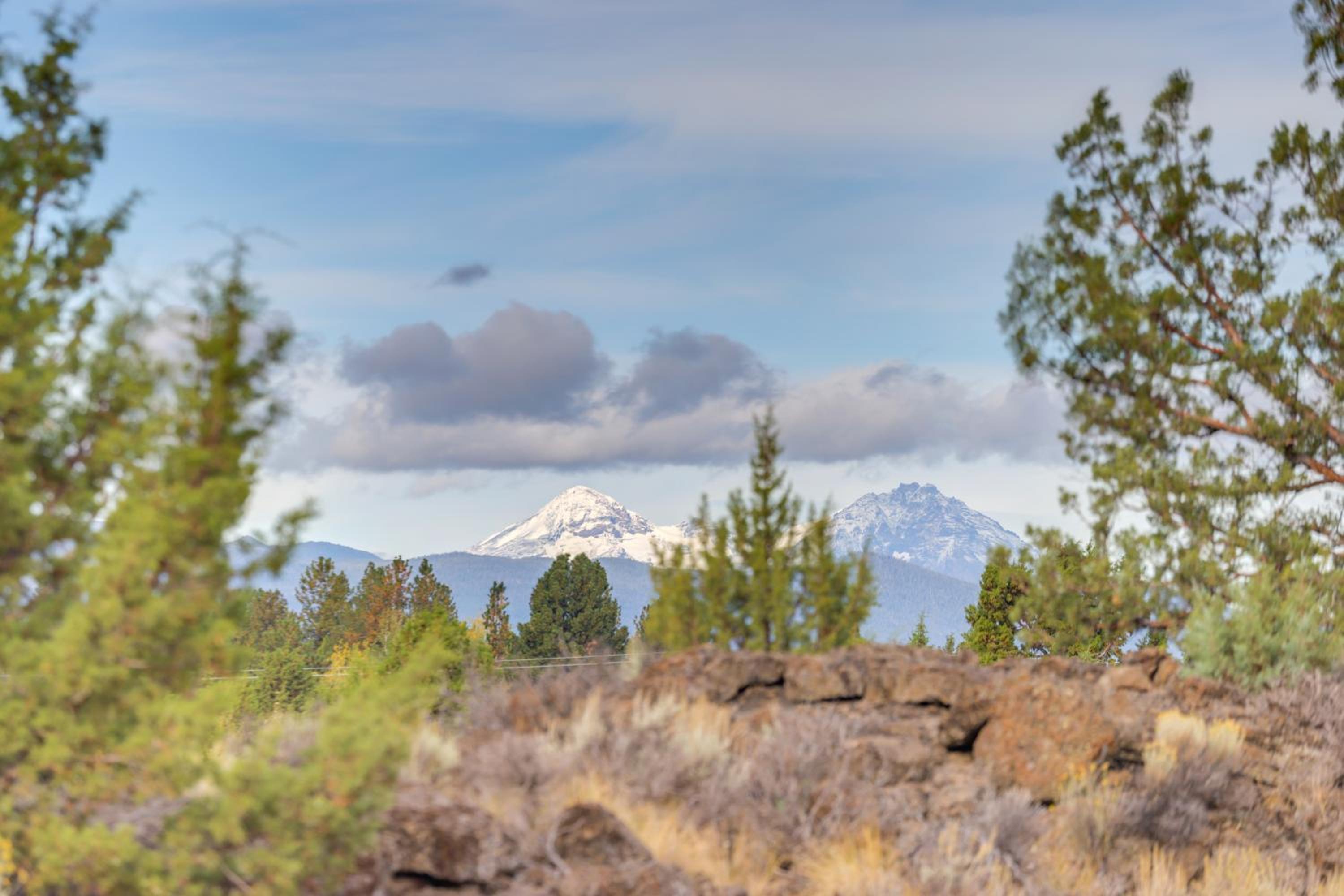 Next to 600 Acres of Public Land! Bend Ranch Home