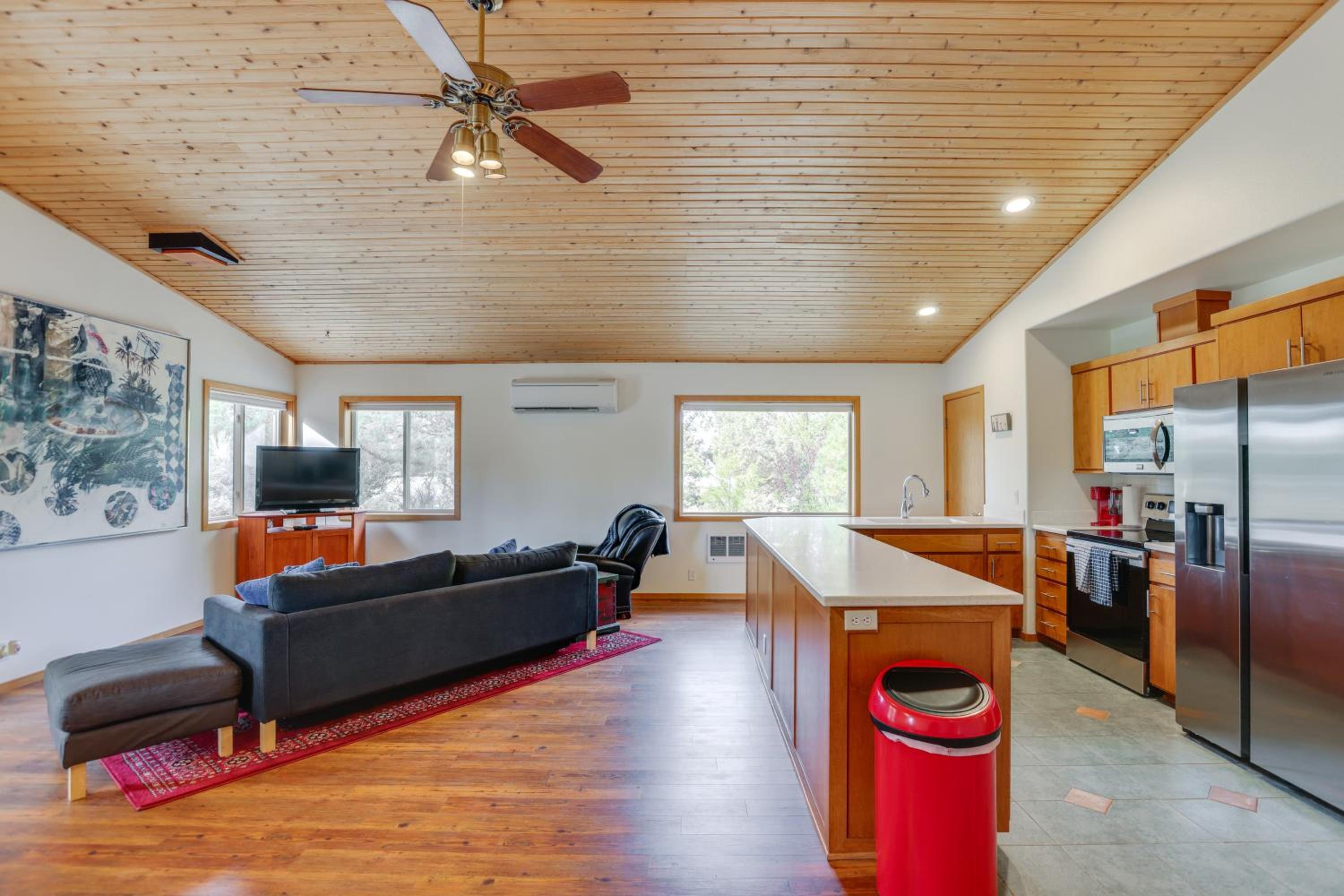 Next to 600 Acres of Public Land! Bend Ranch Home