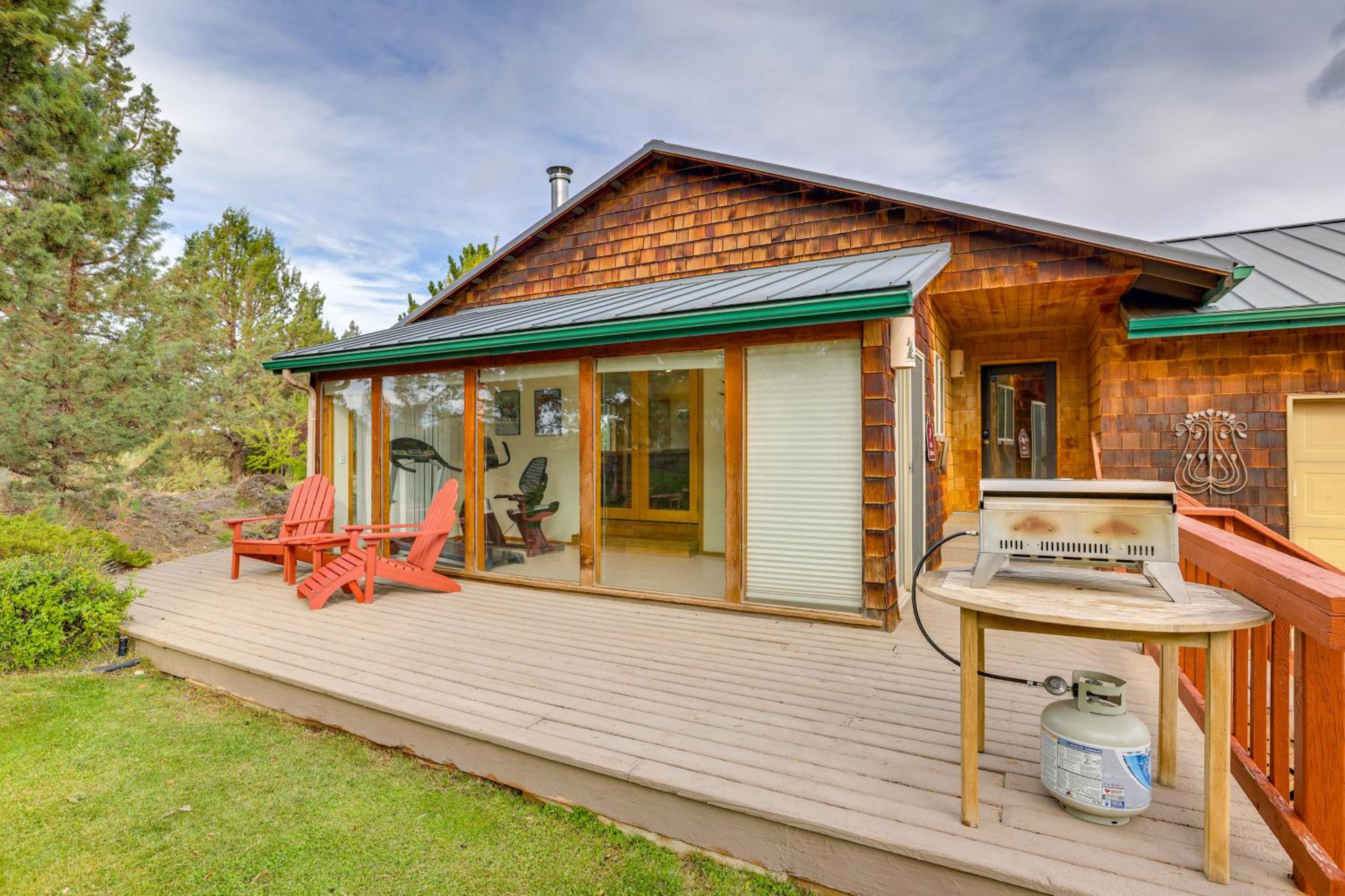 Next to 600 Acres of Public Land! Bend Ranch Home