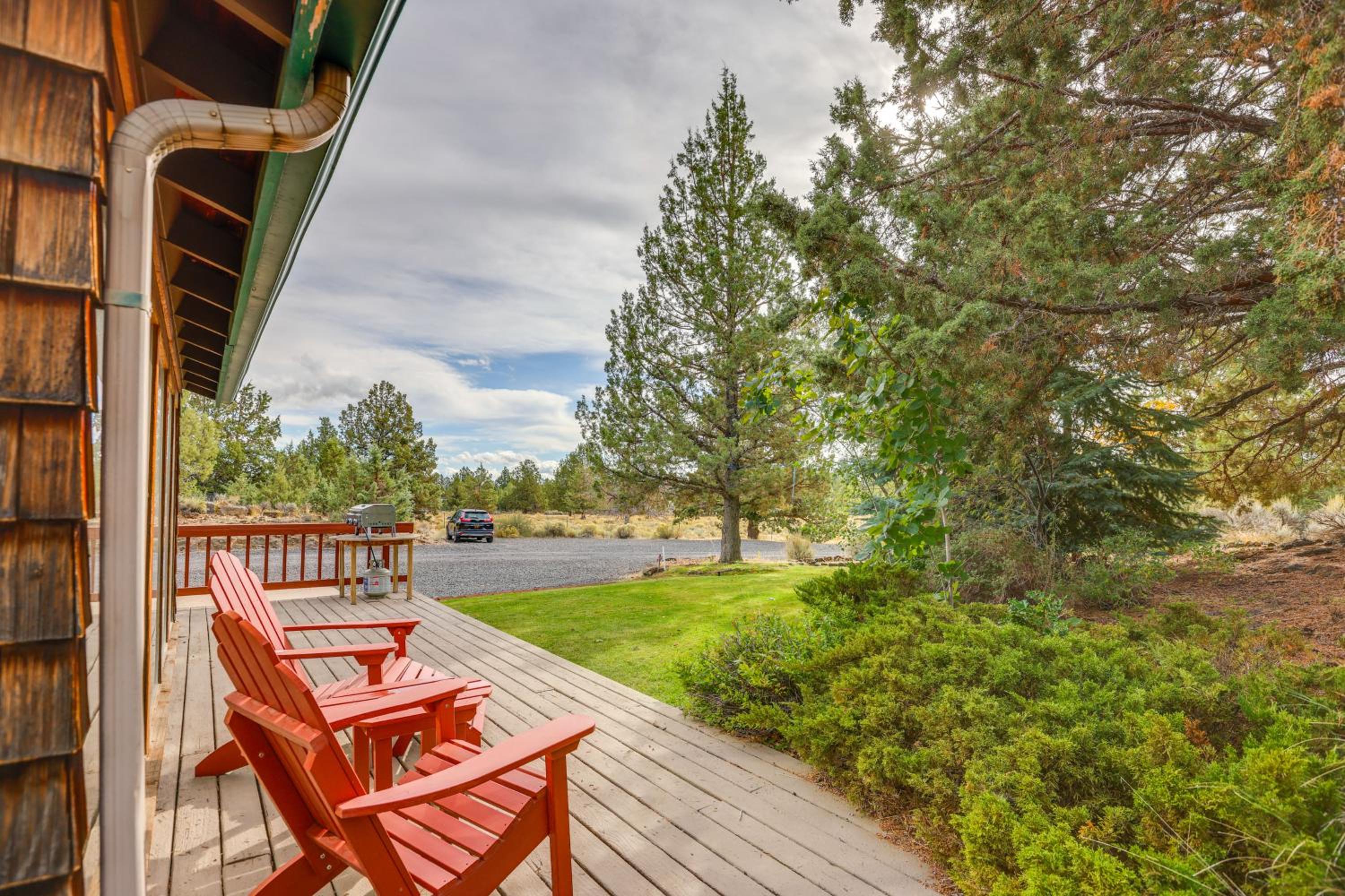 Next to 600 Acres of Public Land! Bend Ranch Home