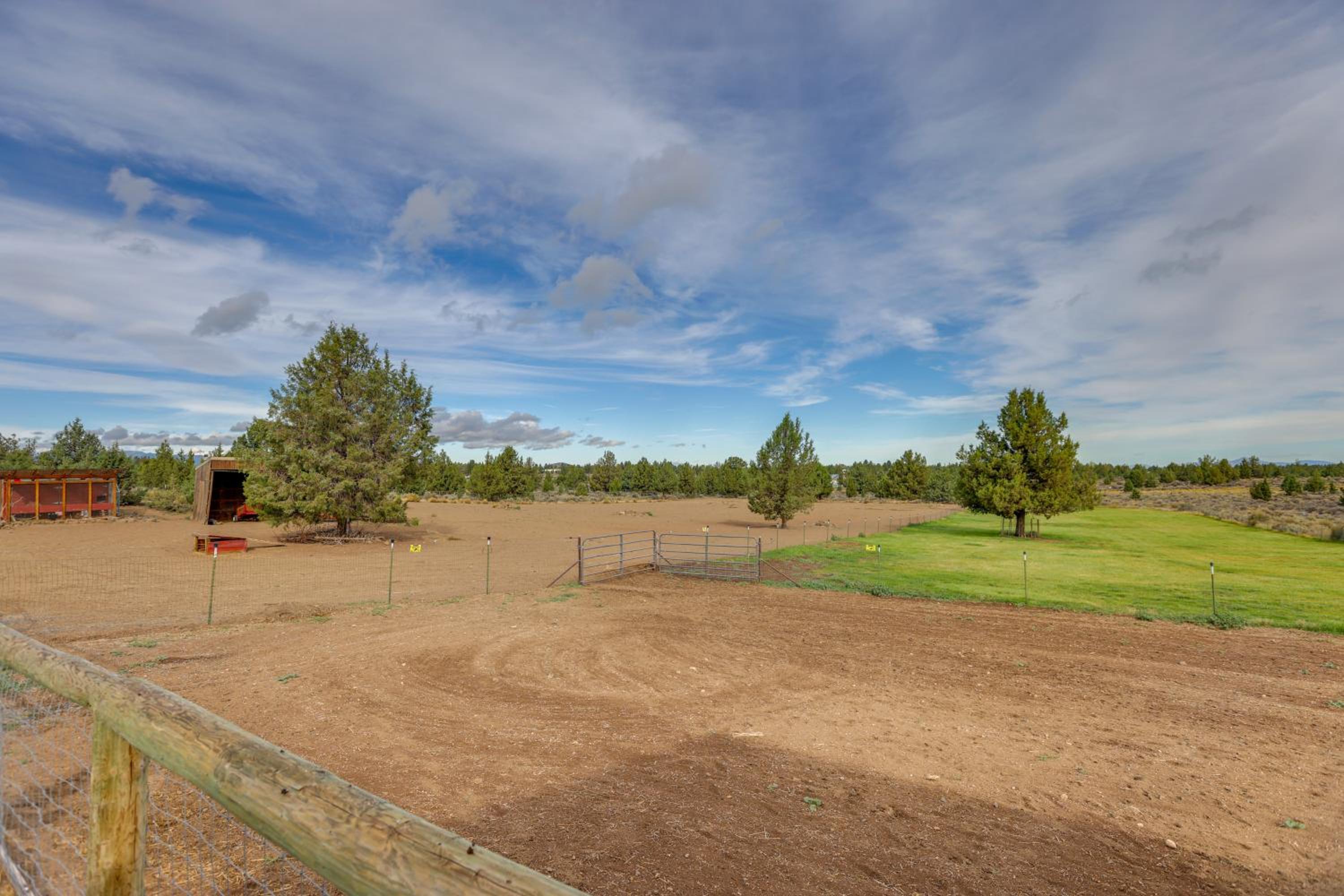 Next to 600 Acres of Public Land! Bend Ranch Home