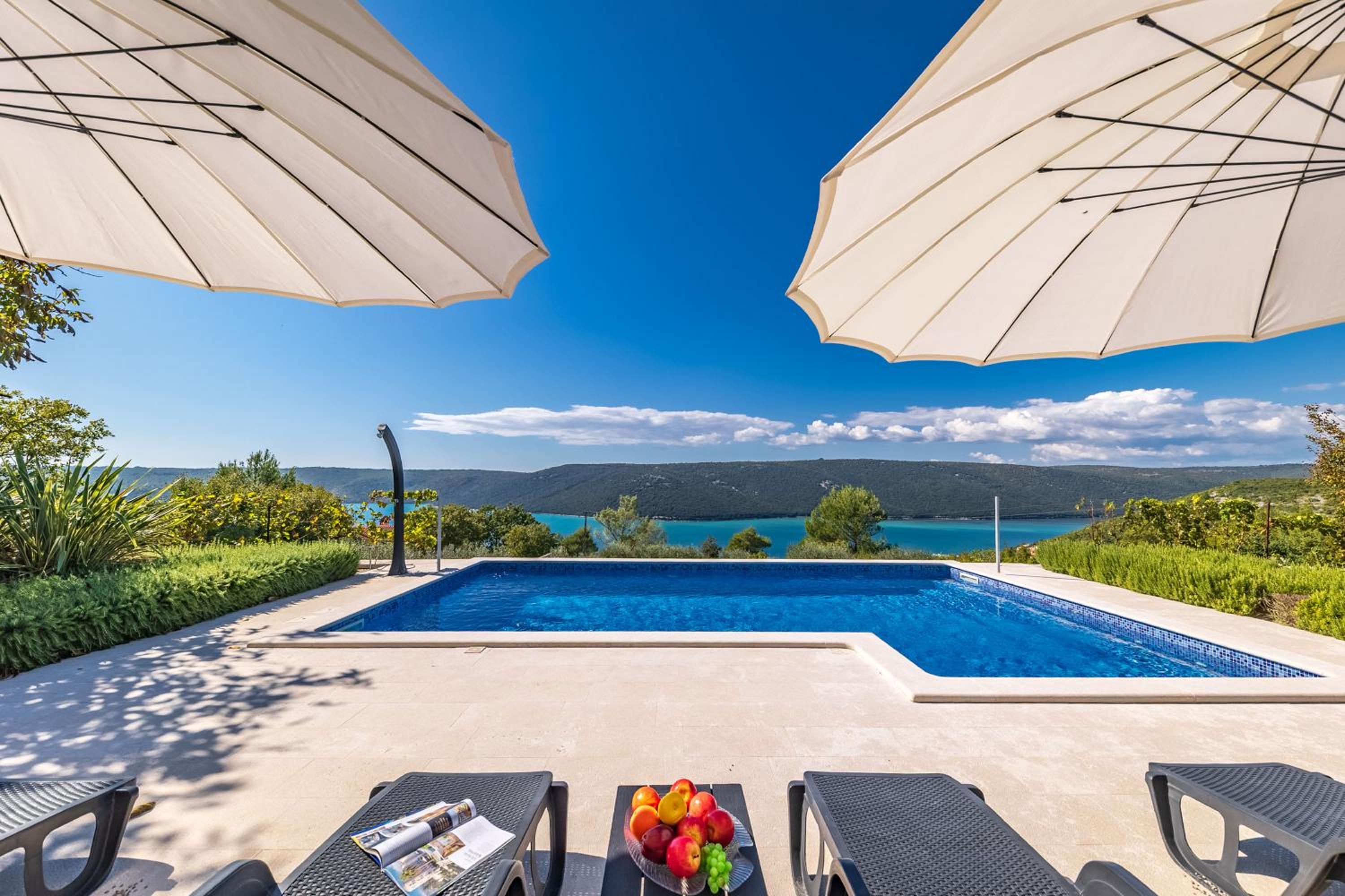 Seaview Pool House Mytilus - Happy Rentals