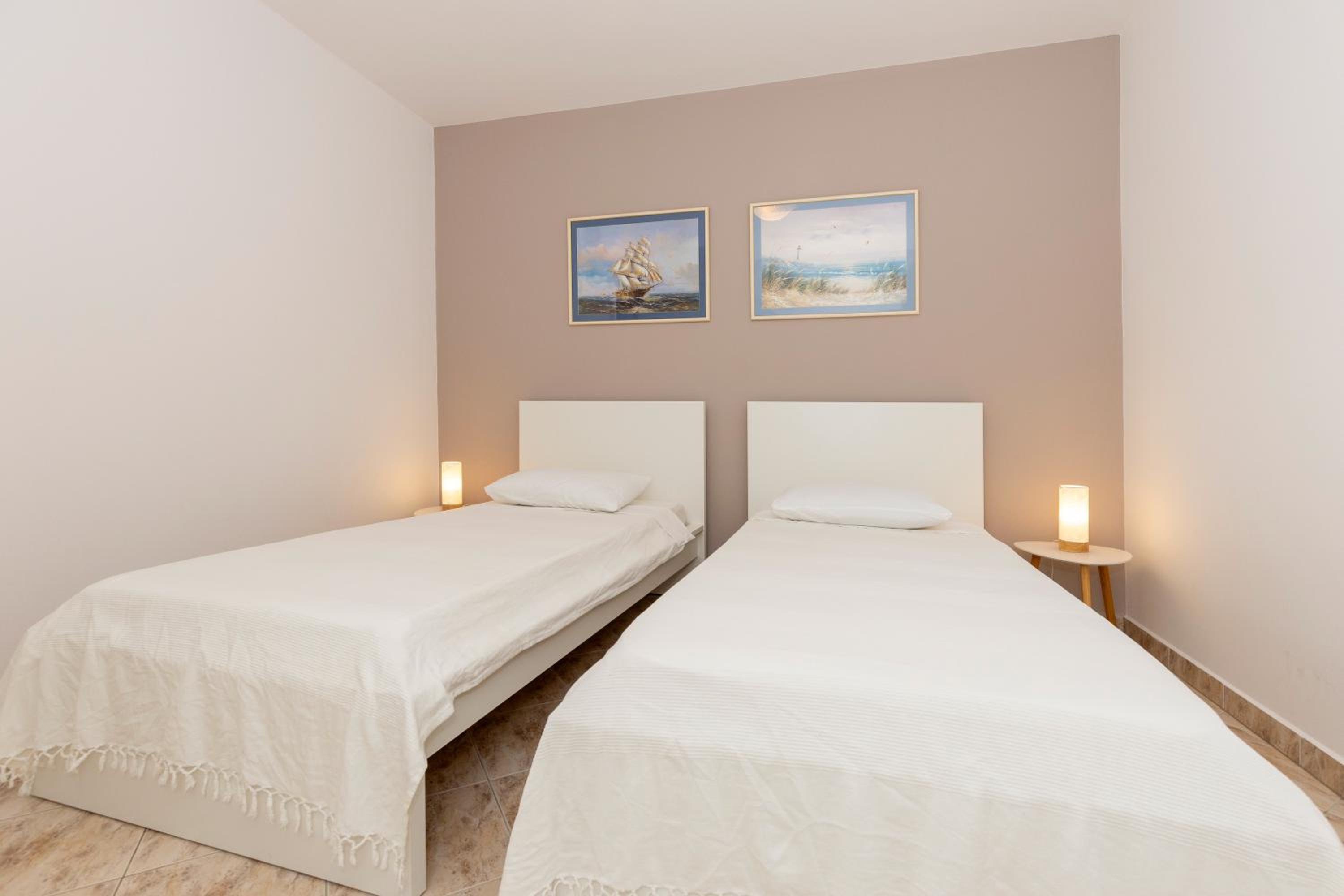 Seaview Pool House Mytilus - Happy Rentals