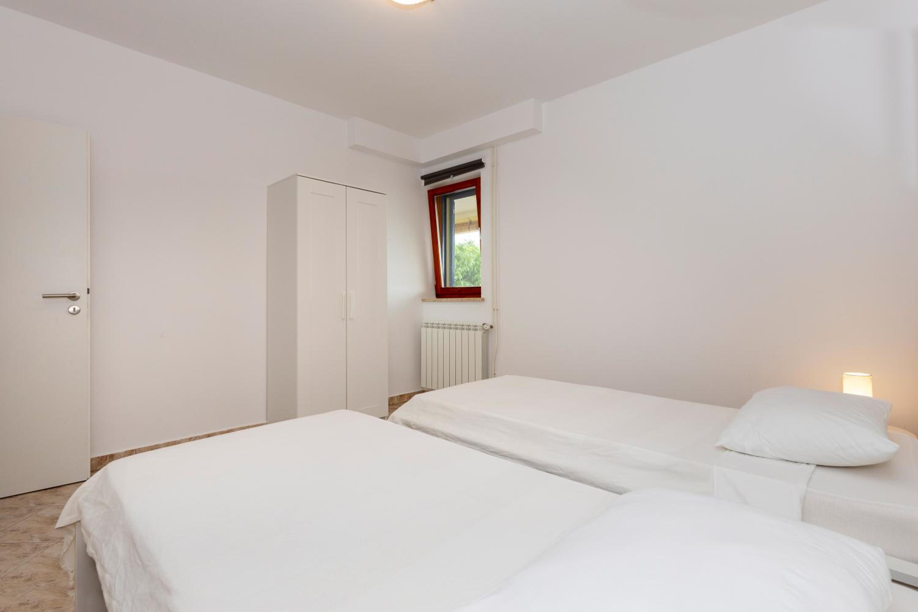 Seaview Pool House Mytilus - Happy Rentals