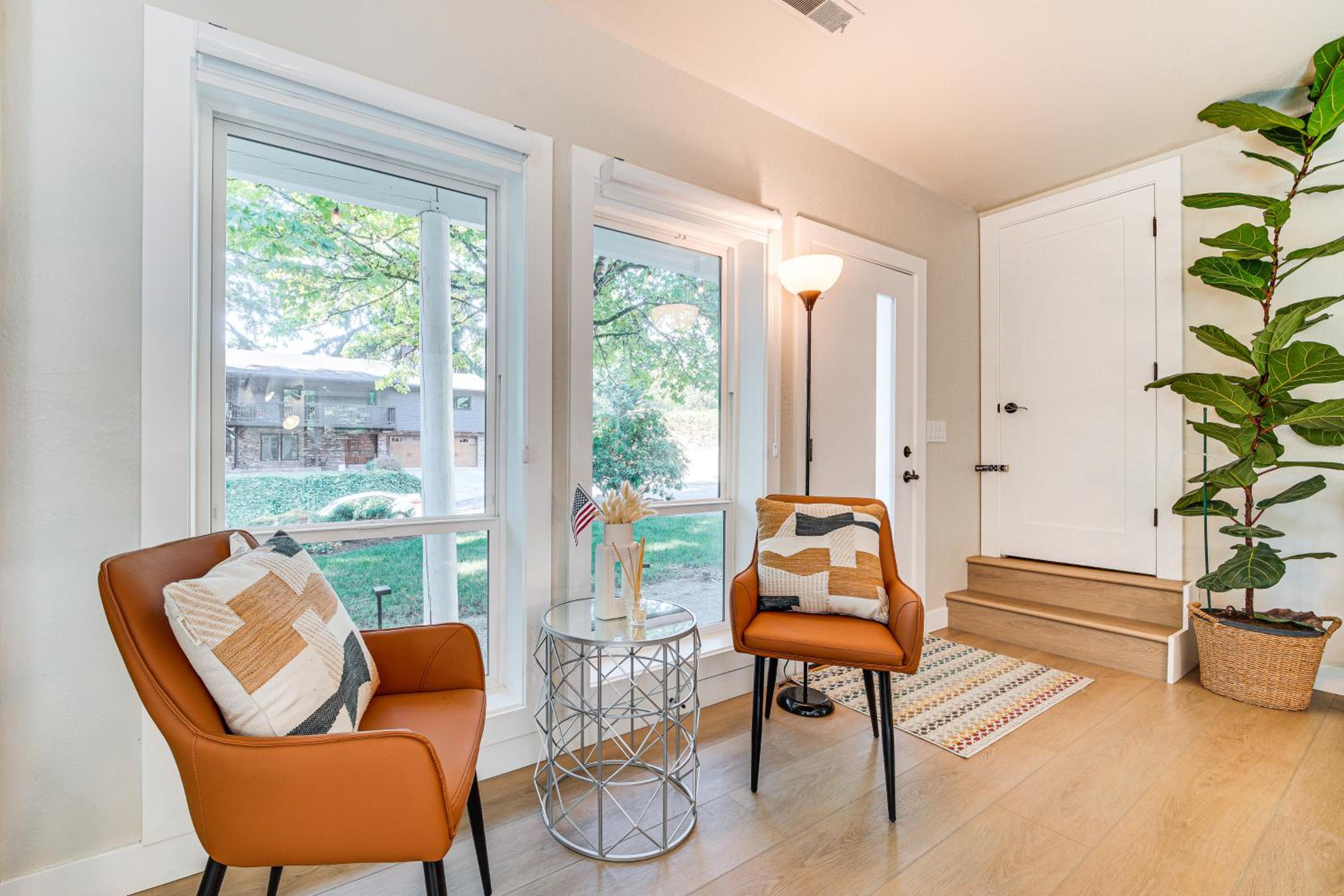 13 Mi to Lumen Field and Dtwn Seattle! Cozy Retreat