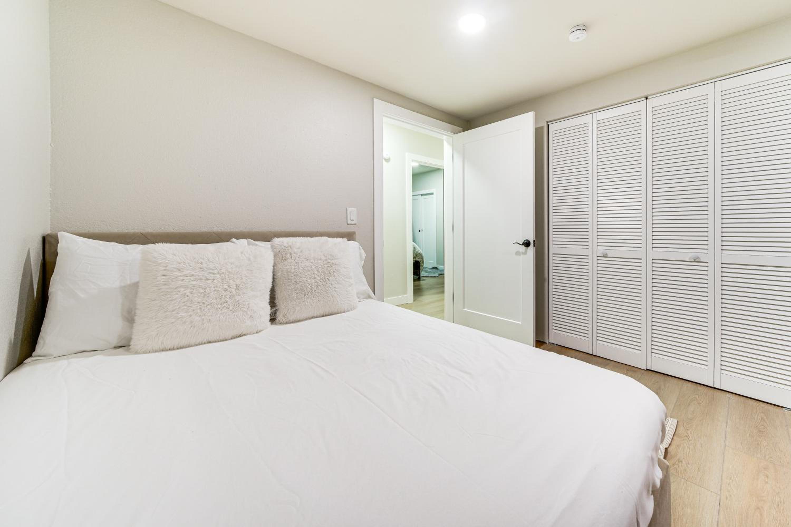 13 Mi to Lumen Field and Dtwn Seattle! Cozy Retreat