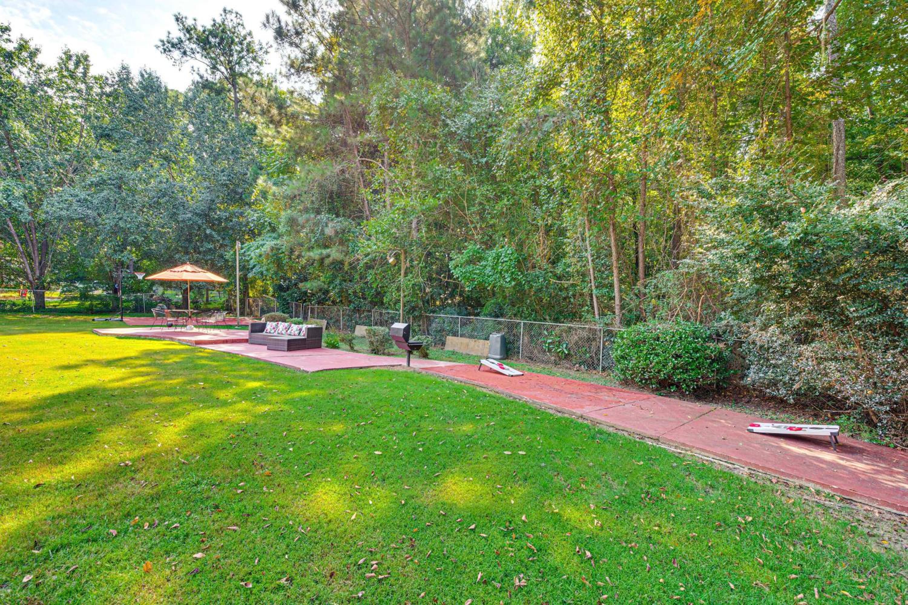 3 Mi to Arabia Mtn Trails Quiet Ranch-Style Home