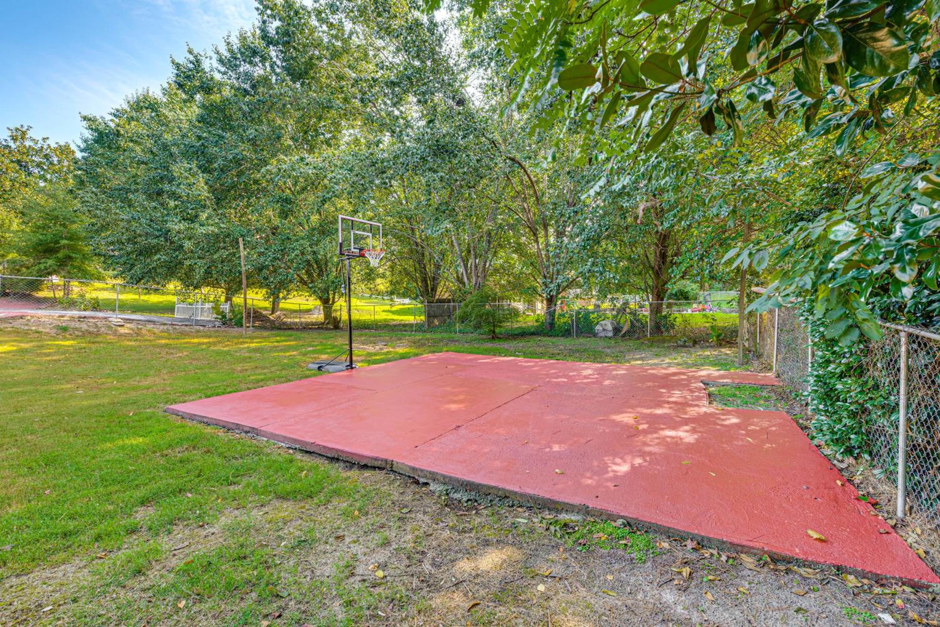 3 Mi to Arabia Mtn Trails Quiet Ranch-Style Home