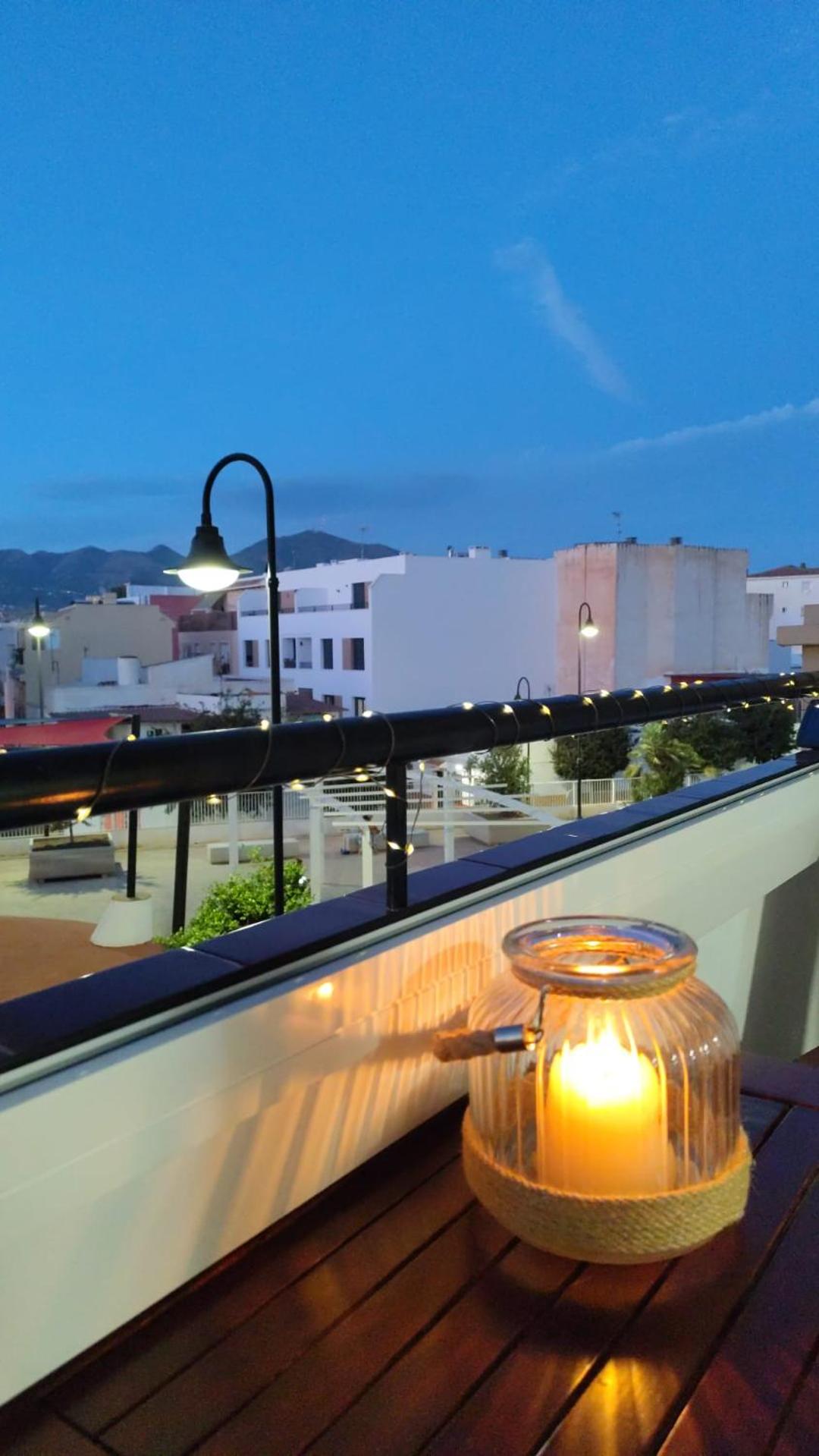 Apartamento nuevo con parking y piscina gratis