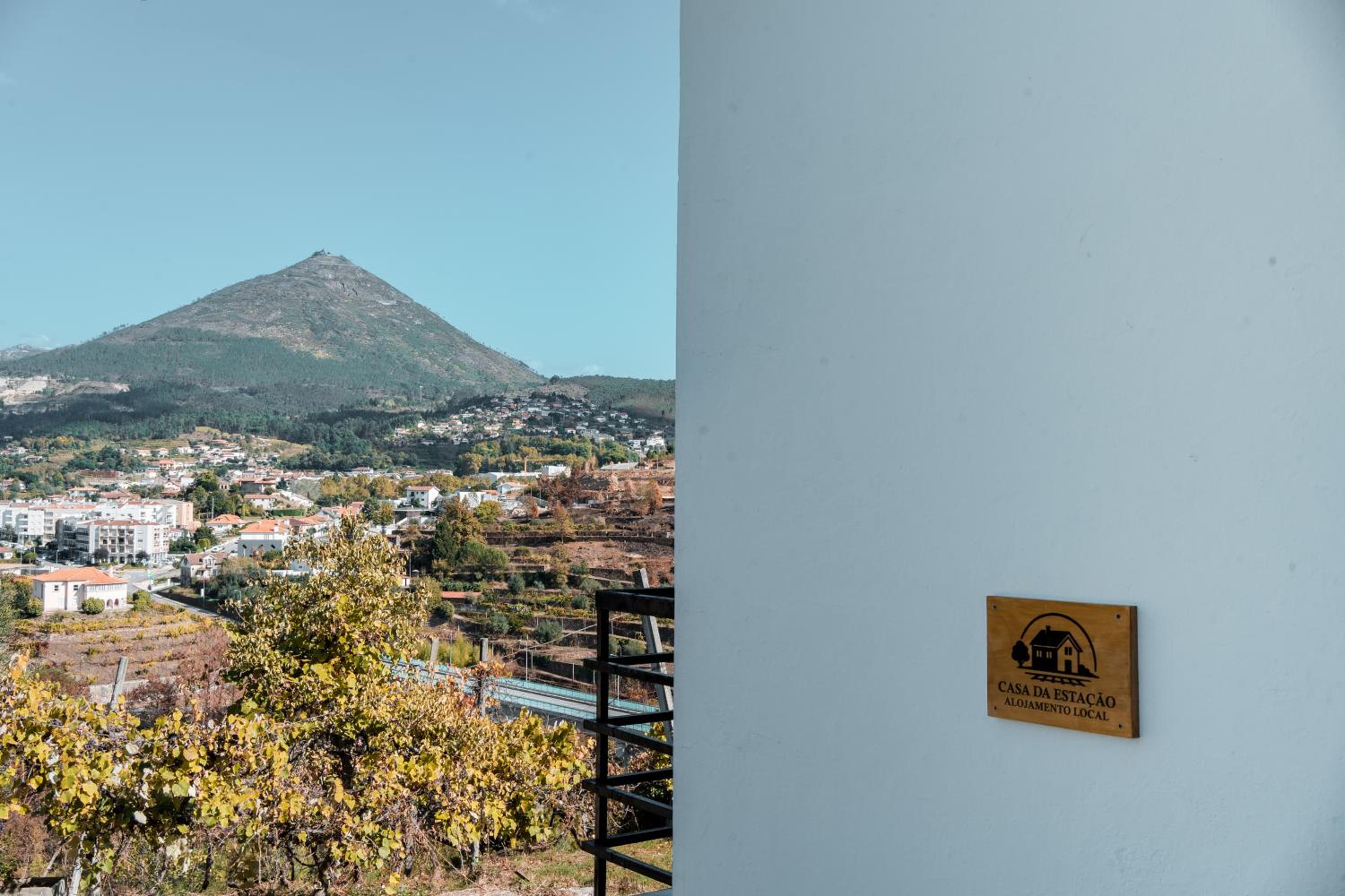 Casa da Estação, vista rio Tâmega e Senhora da Graça