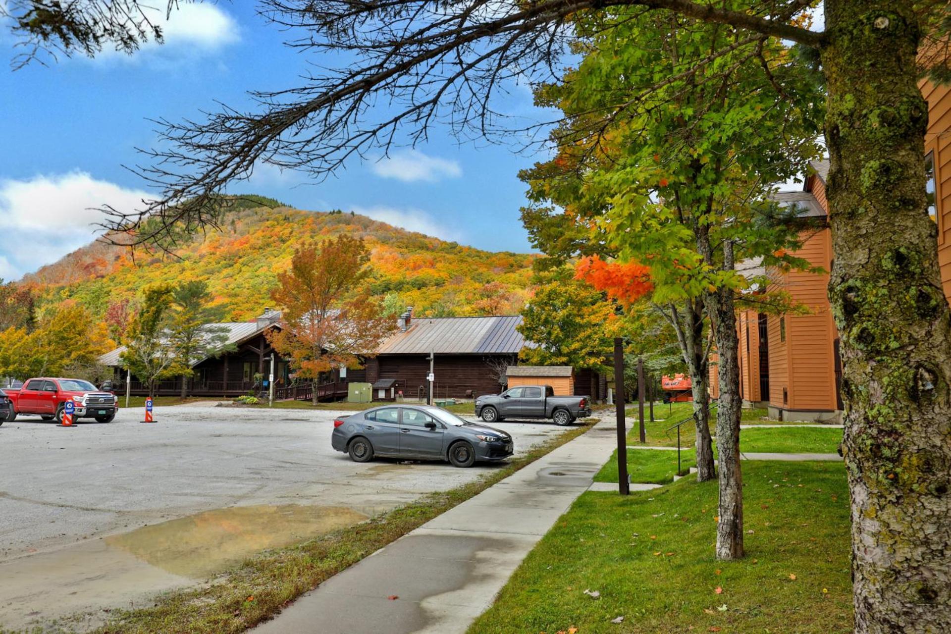 Trailside Loft at Pico - Ski-In, Out Condo with Loft & 2BR - Steps to Lift