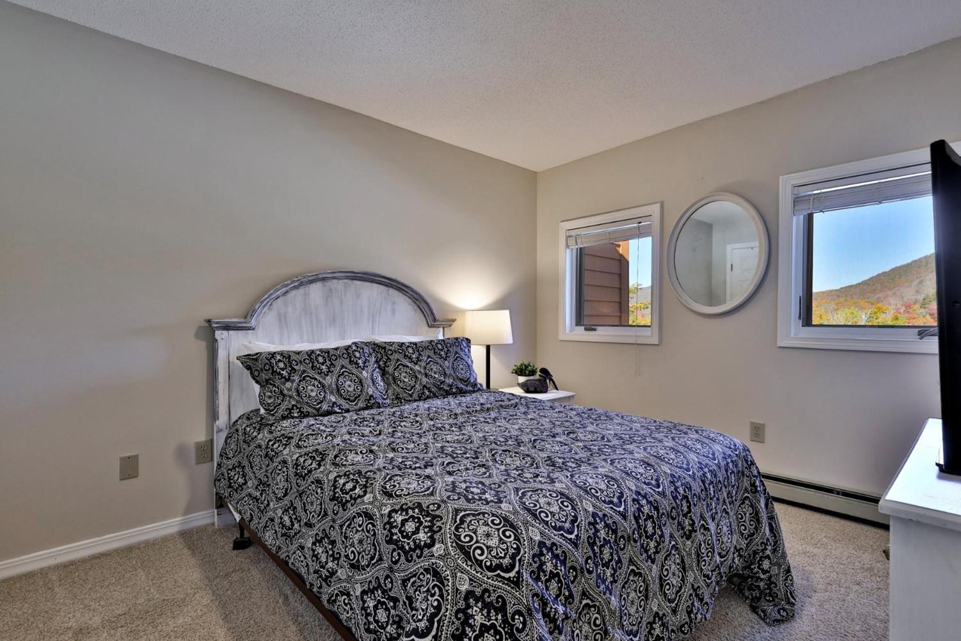 Trailside Loft at Pico - Ski-In, Out Condo with Loft & 2BR - Steps to Lift