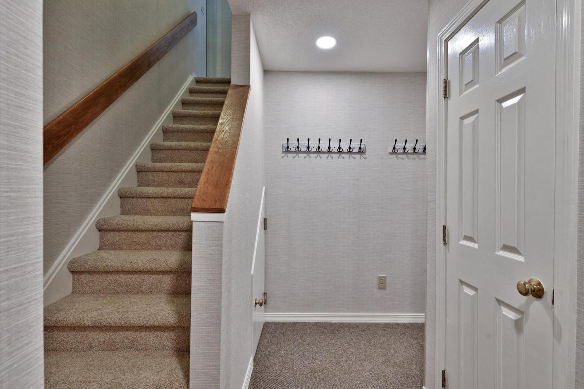 Trailside Loft at Pico - Ski-In, Out Condo with Loft & 2BR - Steps to Lift