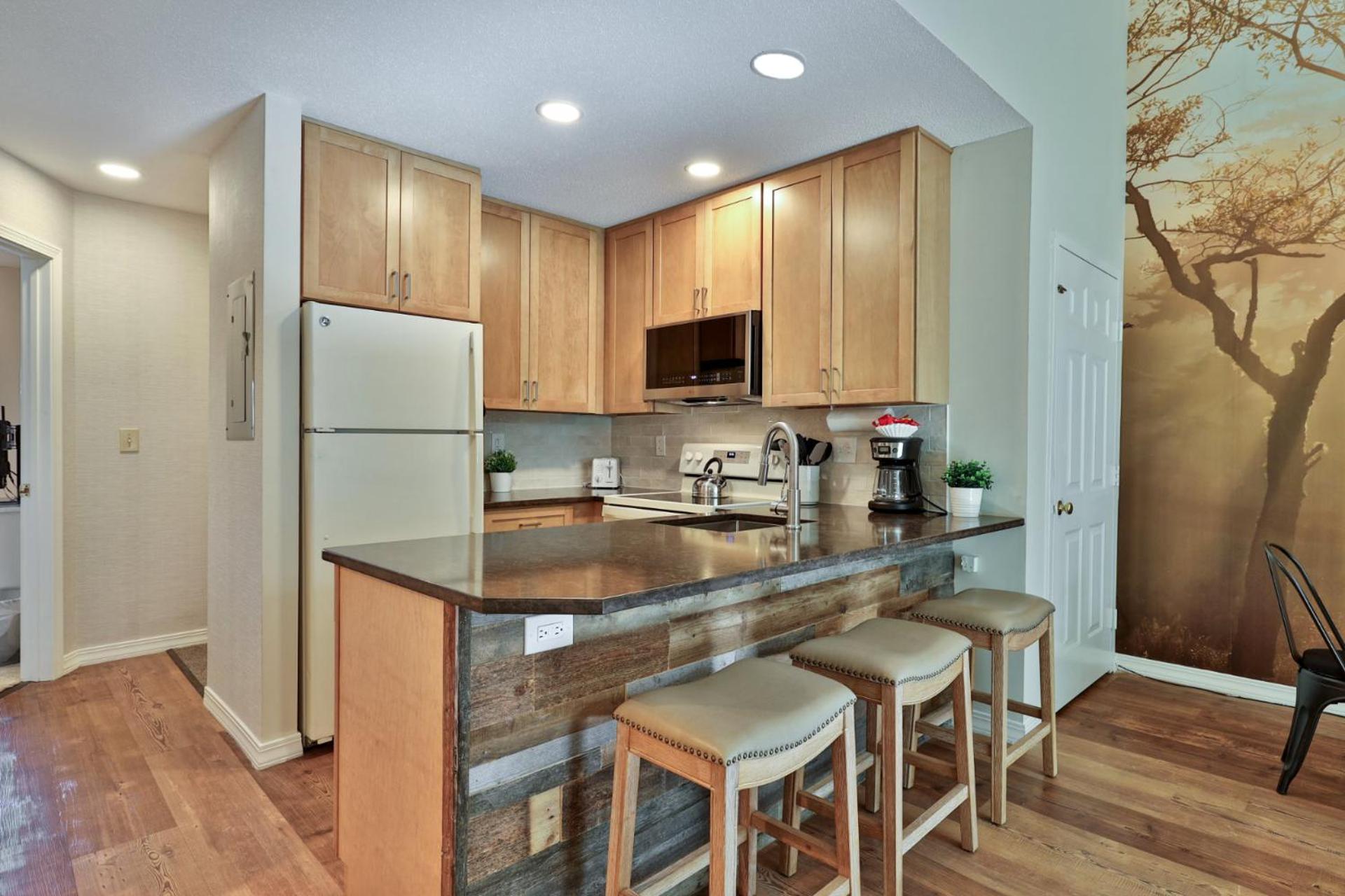 Trailside Loft at Pico - Ski-In, Out Condo with Loft & 2BR - Steps to Lift