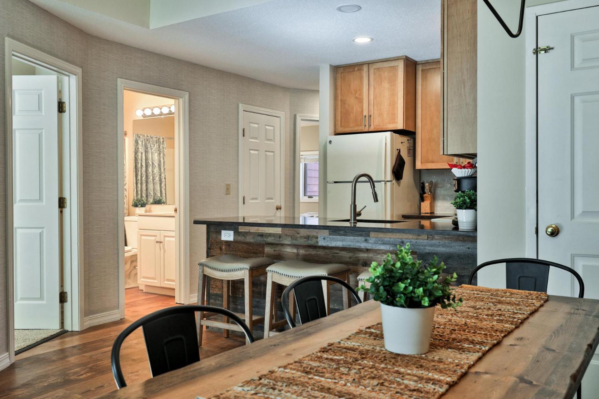 Trailside Loft at Pico - Ski-In, Out Condo with Loft & 2BR - Steps to Lift