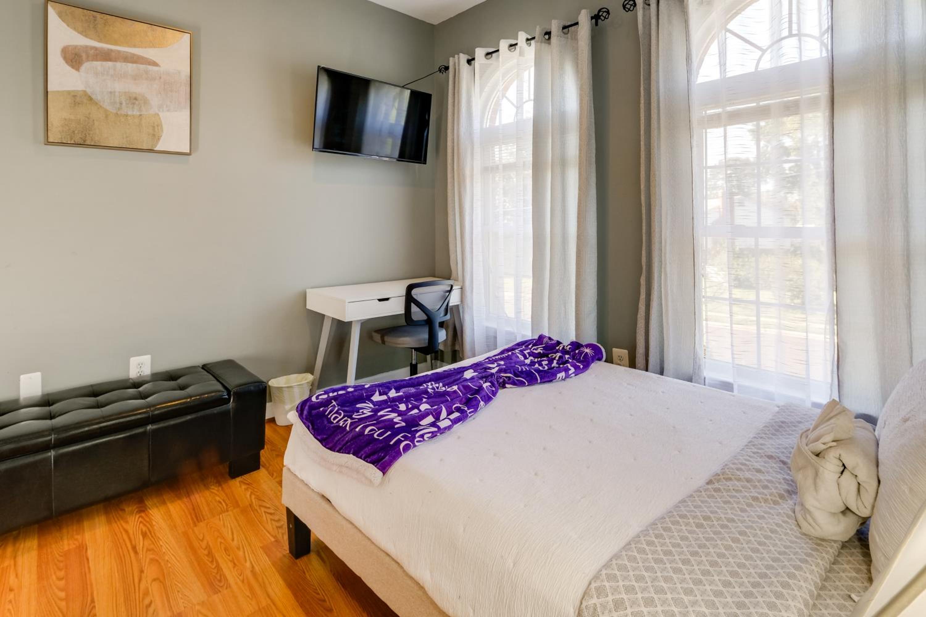 Take Metro to DC! Family Home in Springfield