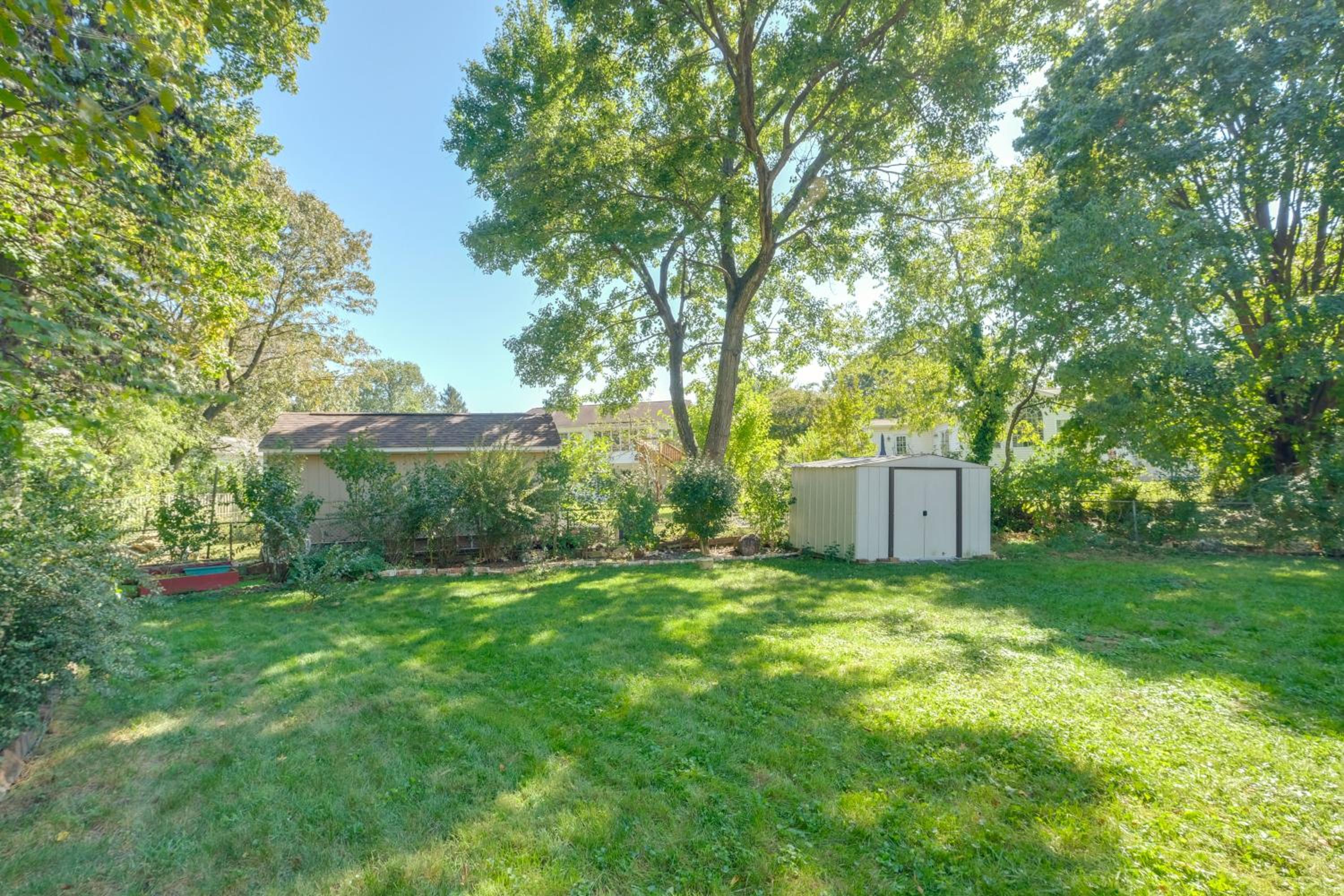 Take Metro to DC! Family Home in Springfield