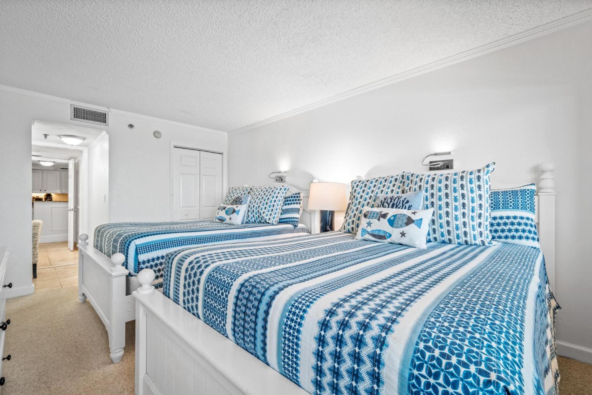 Luxury direct oceanfront corner penthouse with heated pool and garage parking
