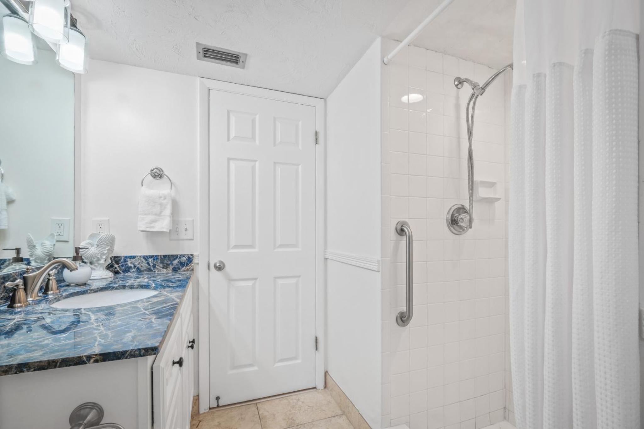Luxury direct oceanfront corner penthouse with heated pool and garage parking