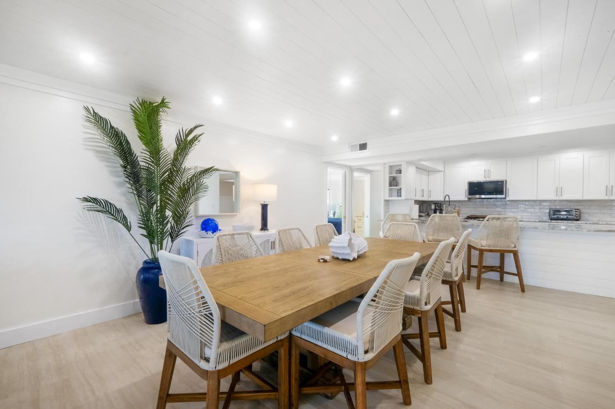 Luxury direct oceanfront corner with large private balcony, heated pool and garage
