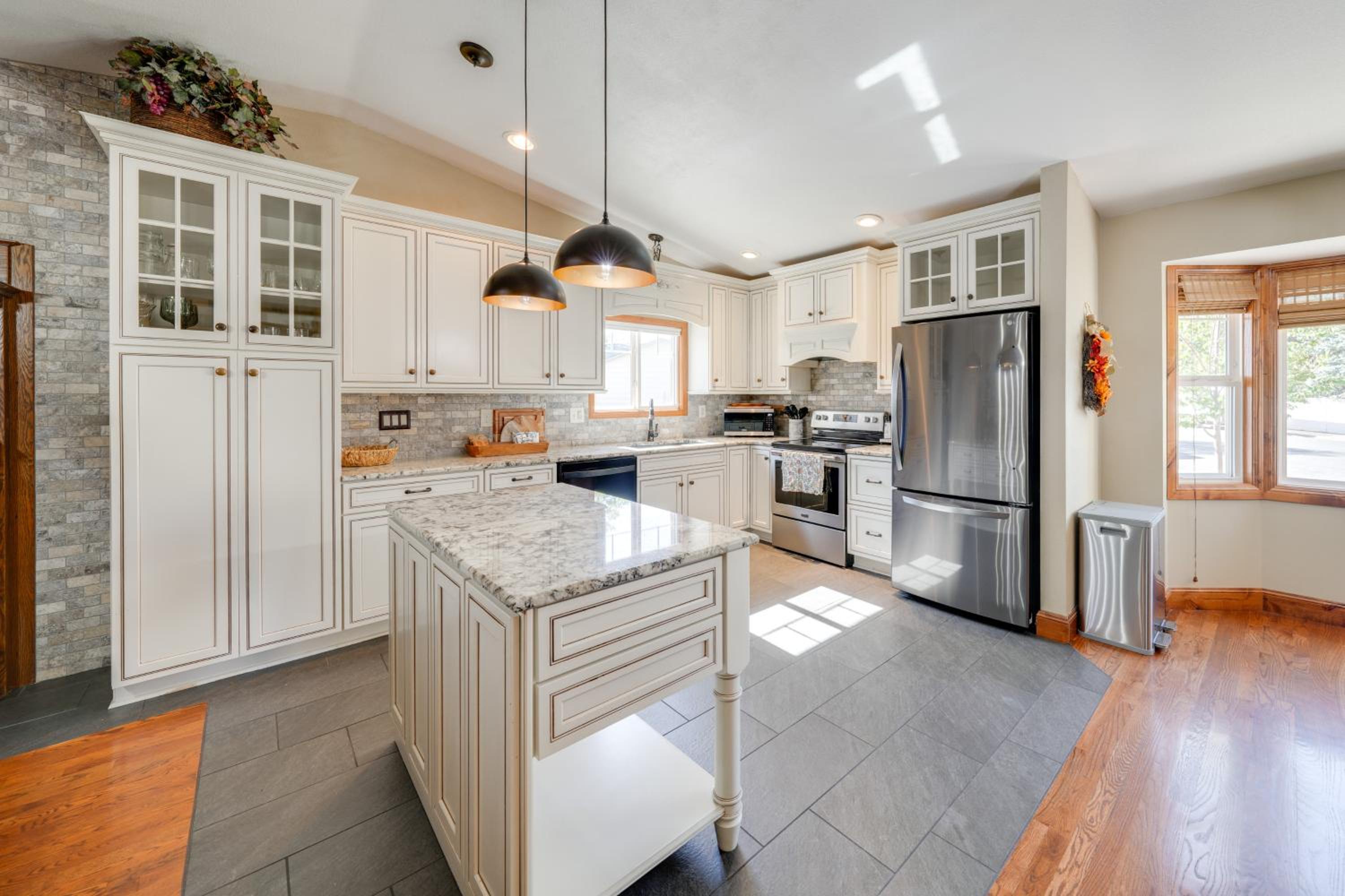 Loveland Peaks Retreat Family Home 3 Mi to Dtwn!