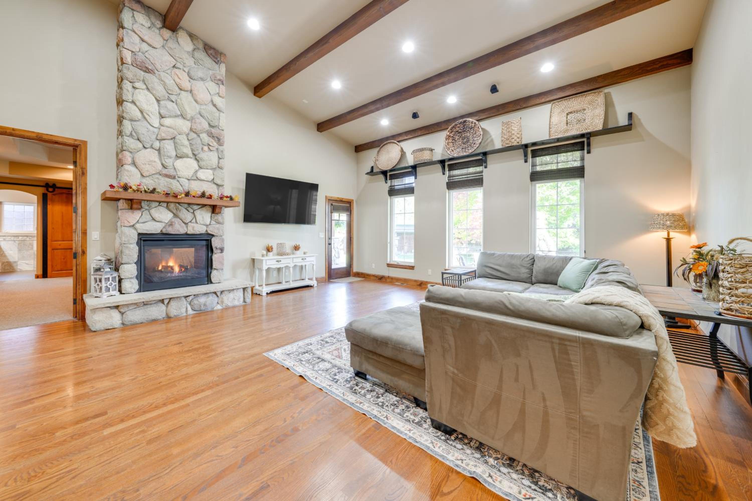 Loveland Peaks Retreat Family Home 3 Mi to Dtwn!