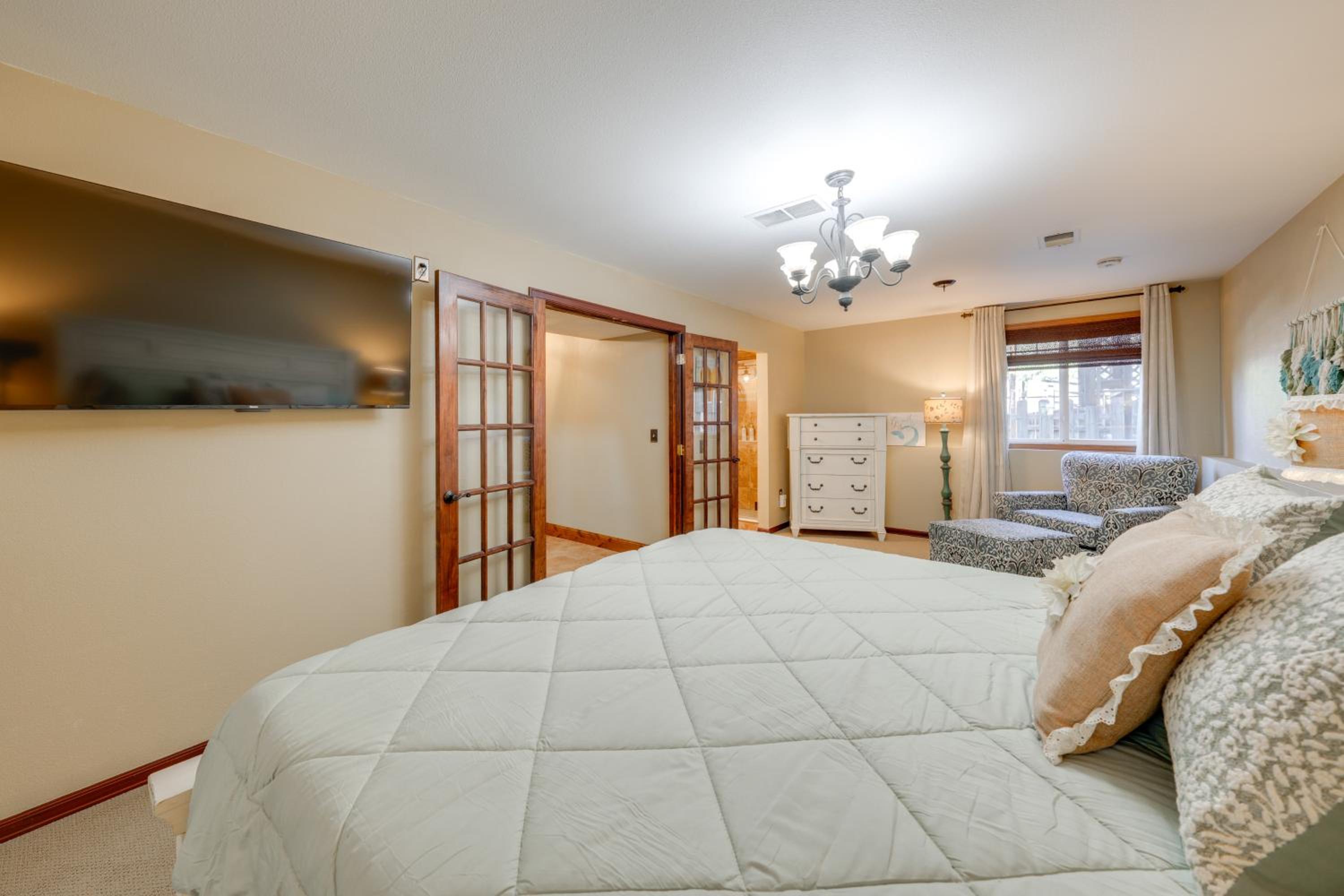 Loveland Peaks Retreat Family Home 3 Mi to Dtwn!