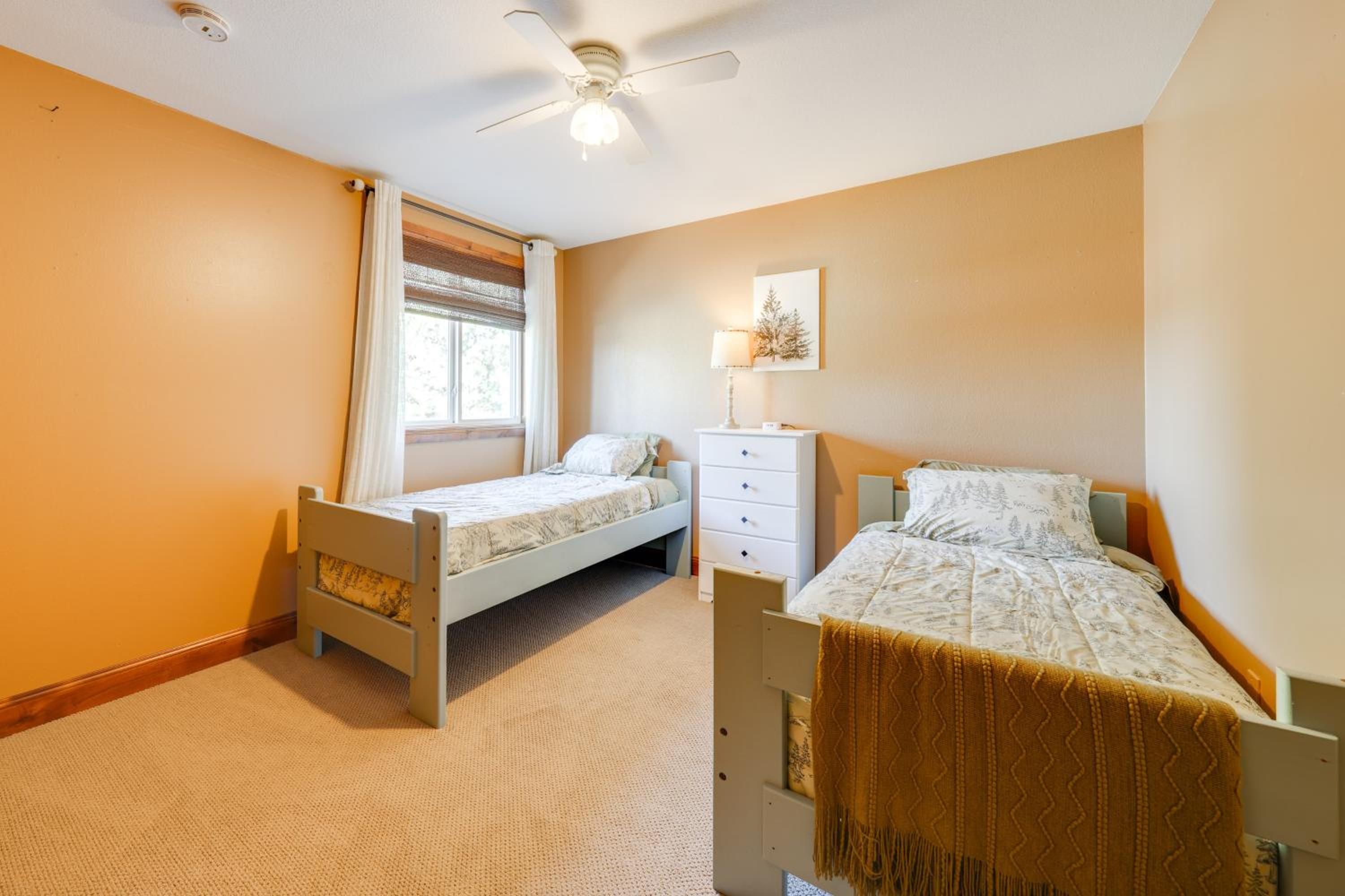 Loveland Peaks Retreat Family Home 3 Mi to Dtwn!