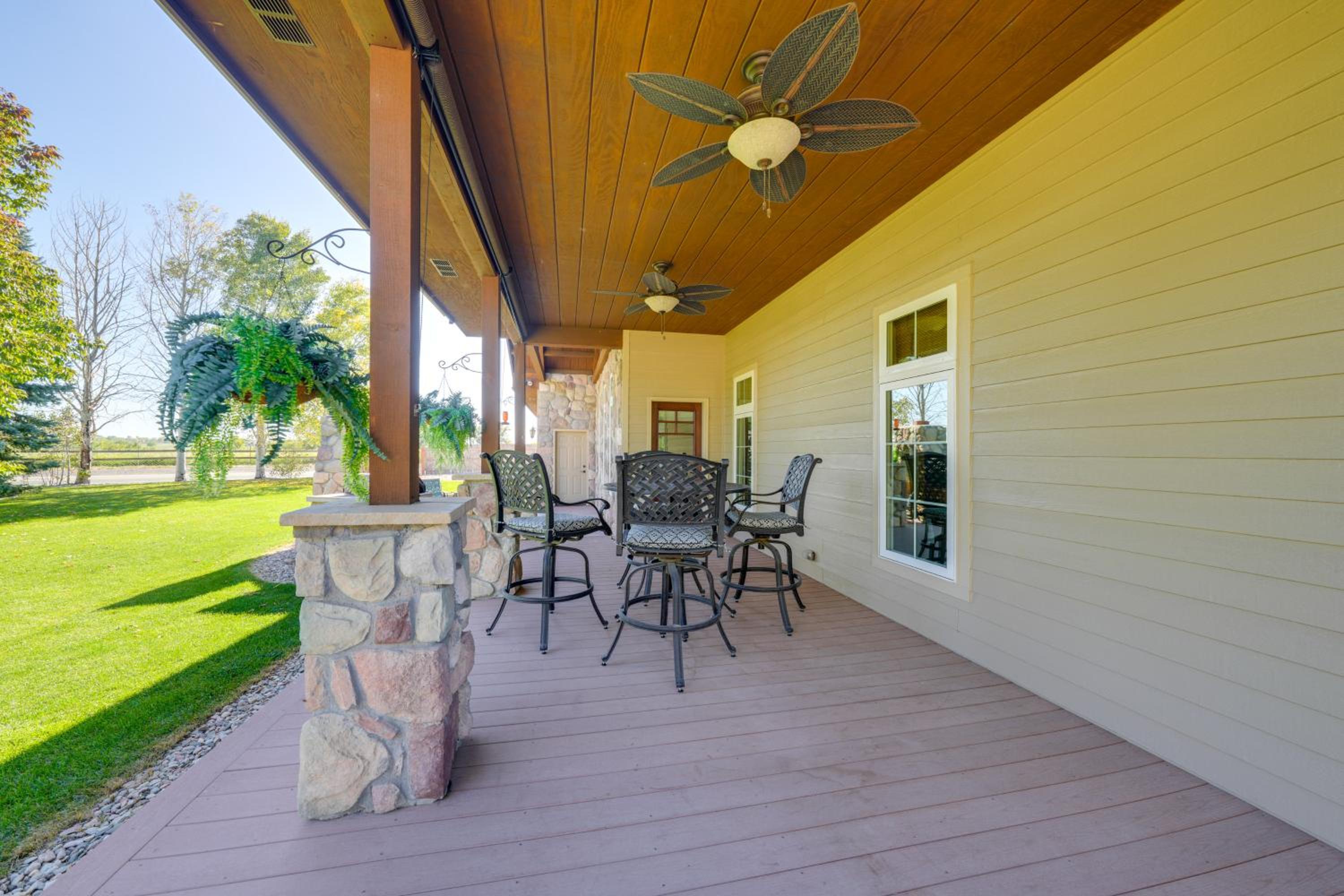 Loveland Peaks Retreat Family Home 3 Mi to Dtwn!