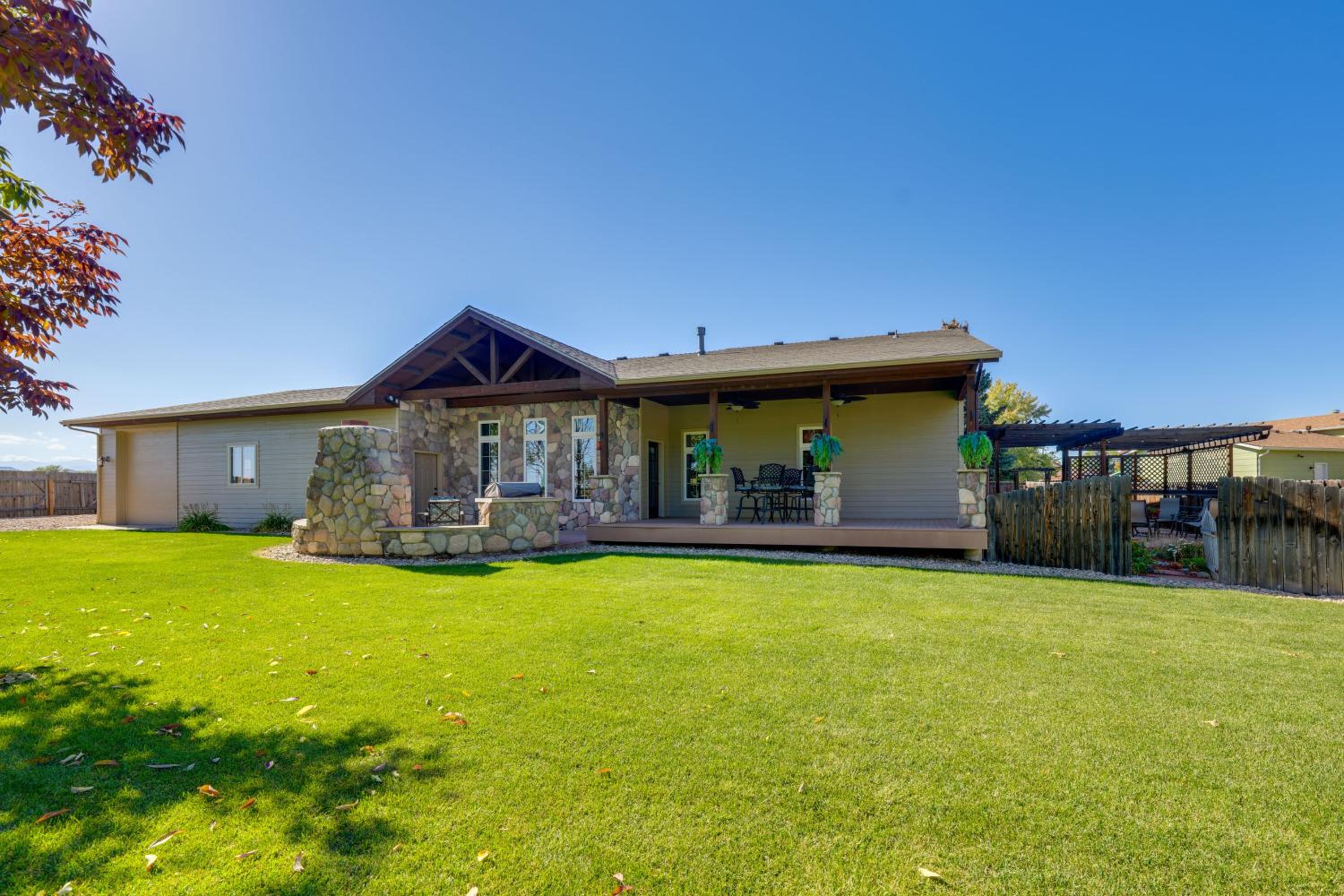 Loveland Peaks Retreat Family Home 3 Mi to Dtwn!